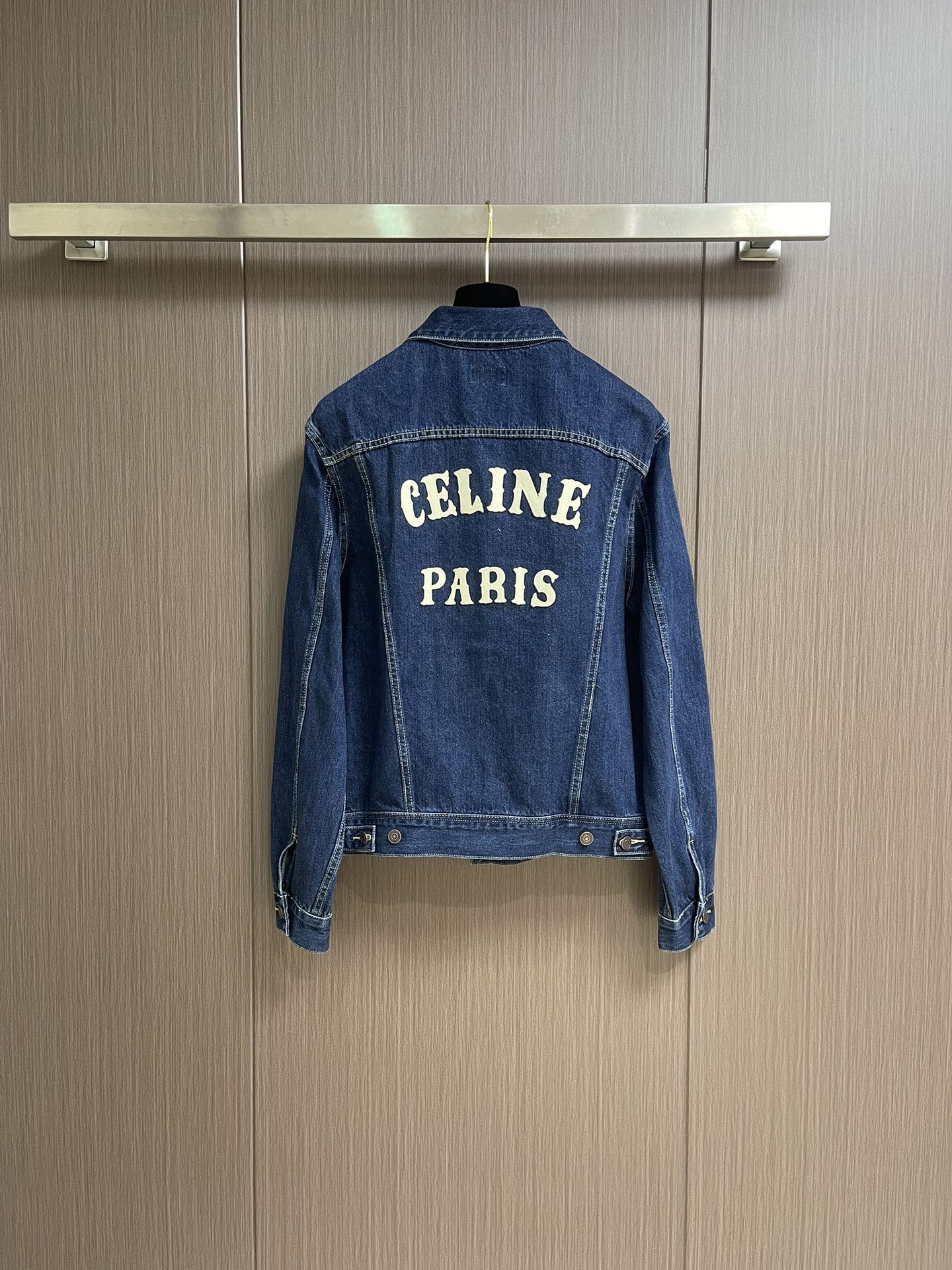 Celine Embroidered Cowboy Coats: Classic Design with Superior Quality and Detail - 图片 2