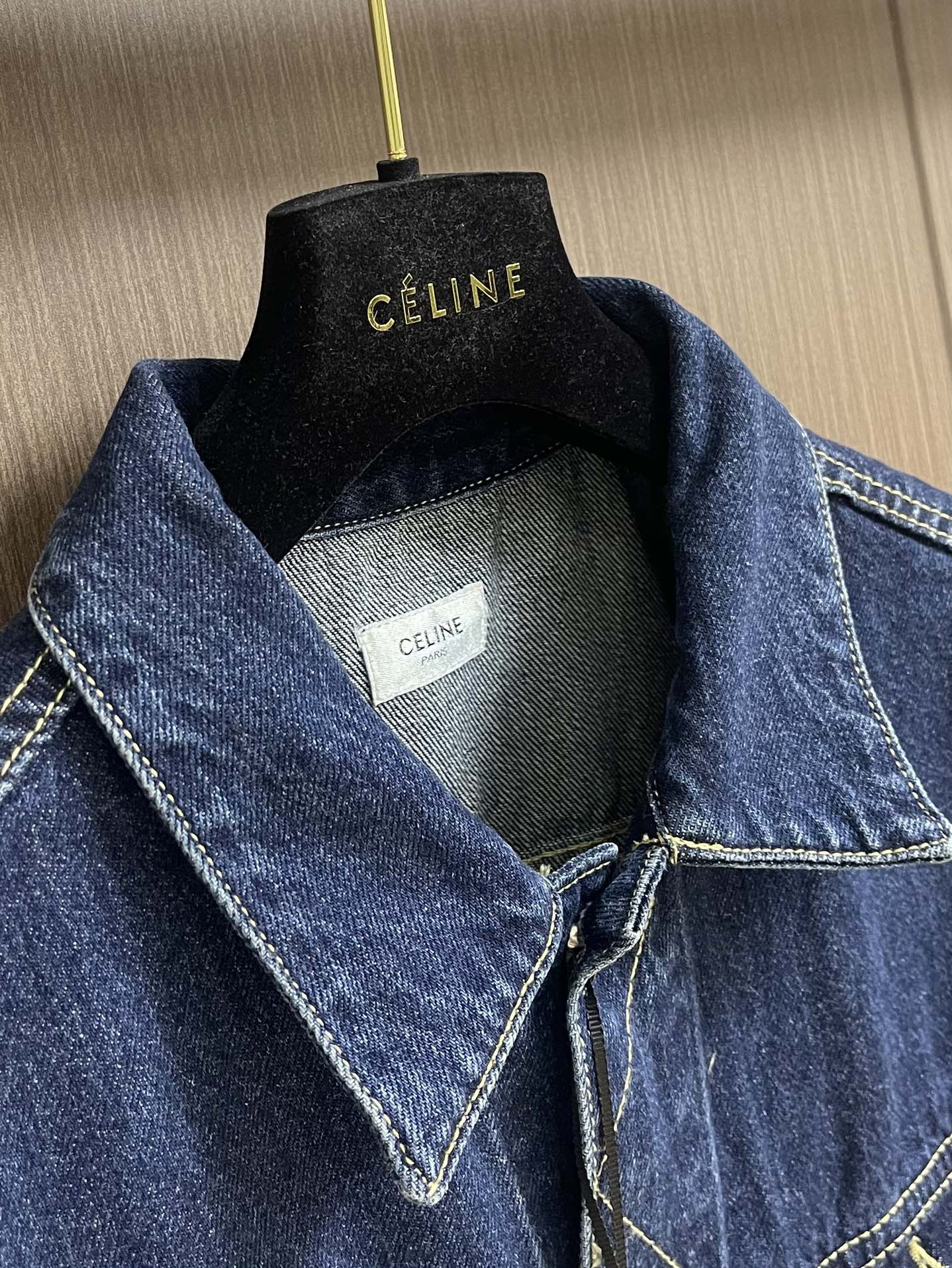 Celine Embroidered Cowboy Coats: Classic Design with Superior Quality and Detail - 图片 3