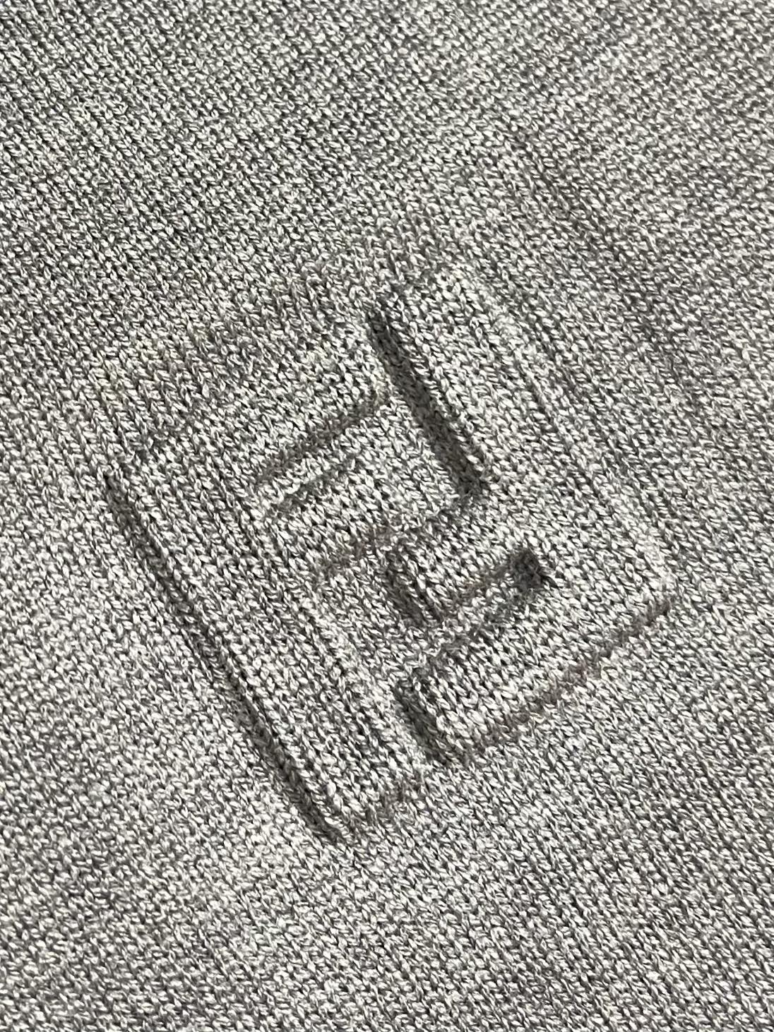 Fendi Double F Knit Shirt with Front Chest Crushing and 1:1 Quantitative Size – Size S-XL - 图片 5