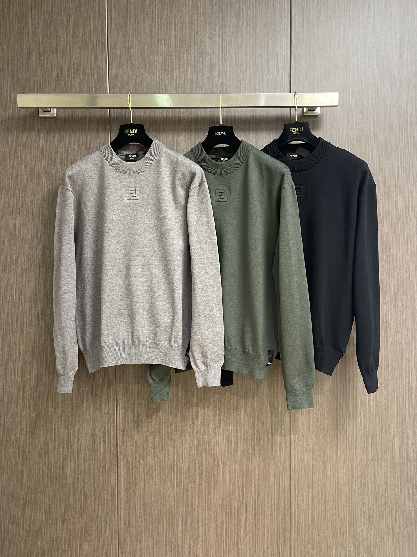 Fendi Double F Knitting Shirt with 160°C Front Chest Crushing, 1:1 Size, Water Wash – S-XL - 图片 3