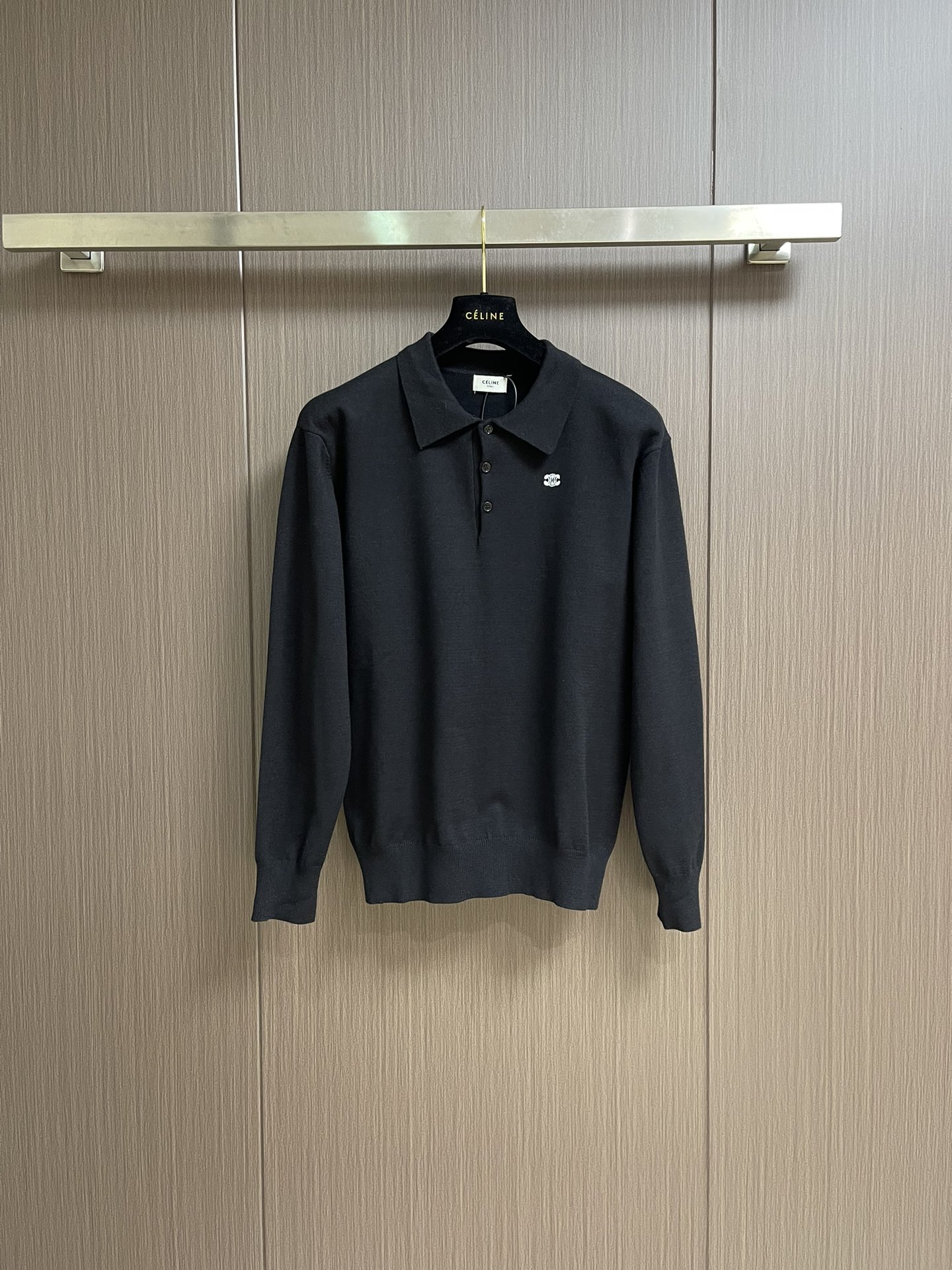 “CELINE Embroidered Long-Sleeved Polo Coats with 100% Cotton Tweezing Overview”