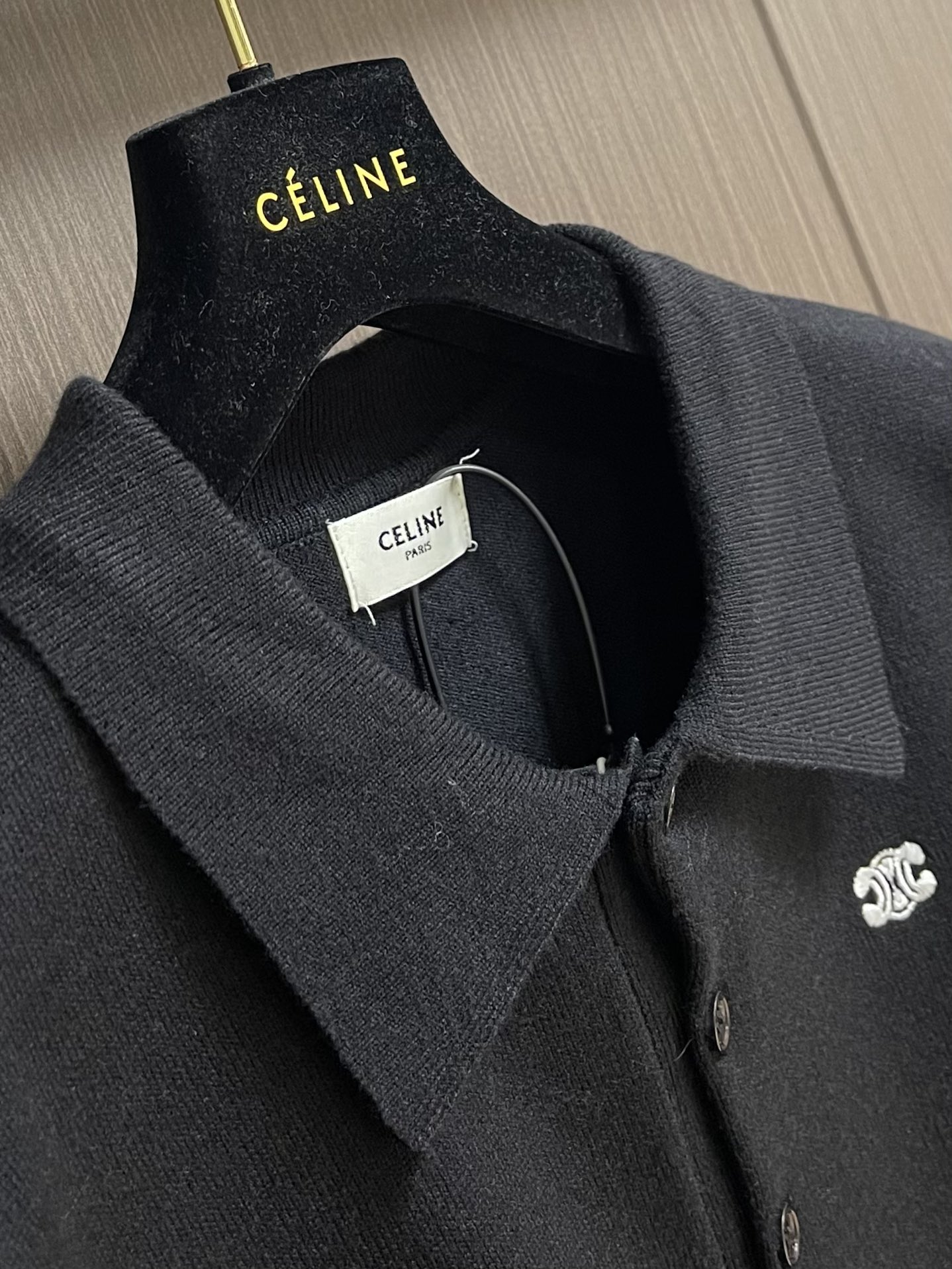 “CELINE Embroidered Long-Sleeved Polo Coats with 100% Cotton Tweezing Overview” - 图片 6