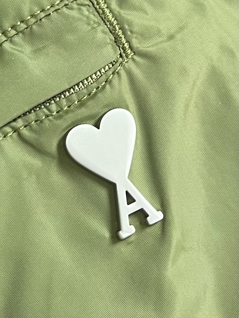 “Ami Alexandre Mattiussi 2025-SS Spring/Summer Shorts Collection: Custom fabrics, comfort, high quality, sizes S-XXL.” - 图片 9