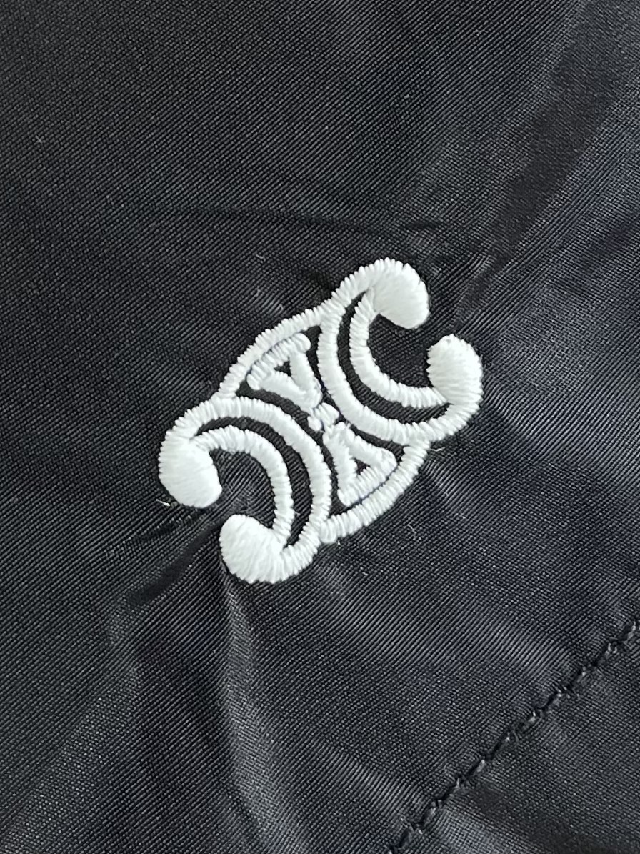 “Flexible and Quick-Drying Celine 2025 Nylon Shorts: Custom-Made Comfort and Fit” - 图片 9