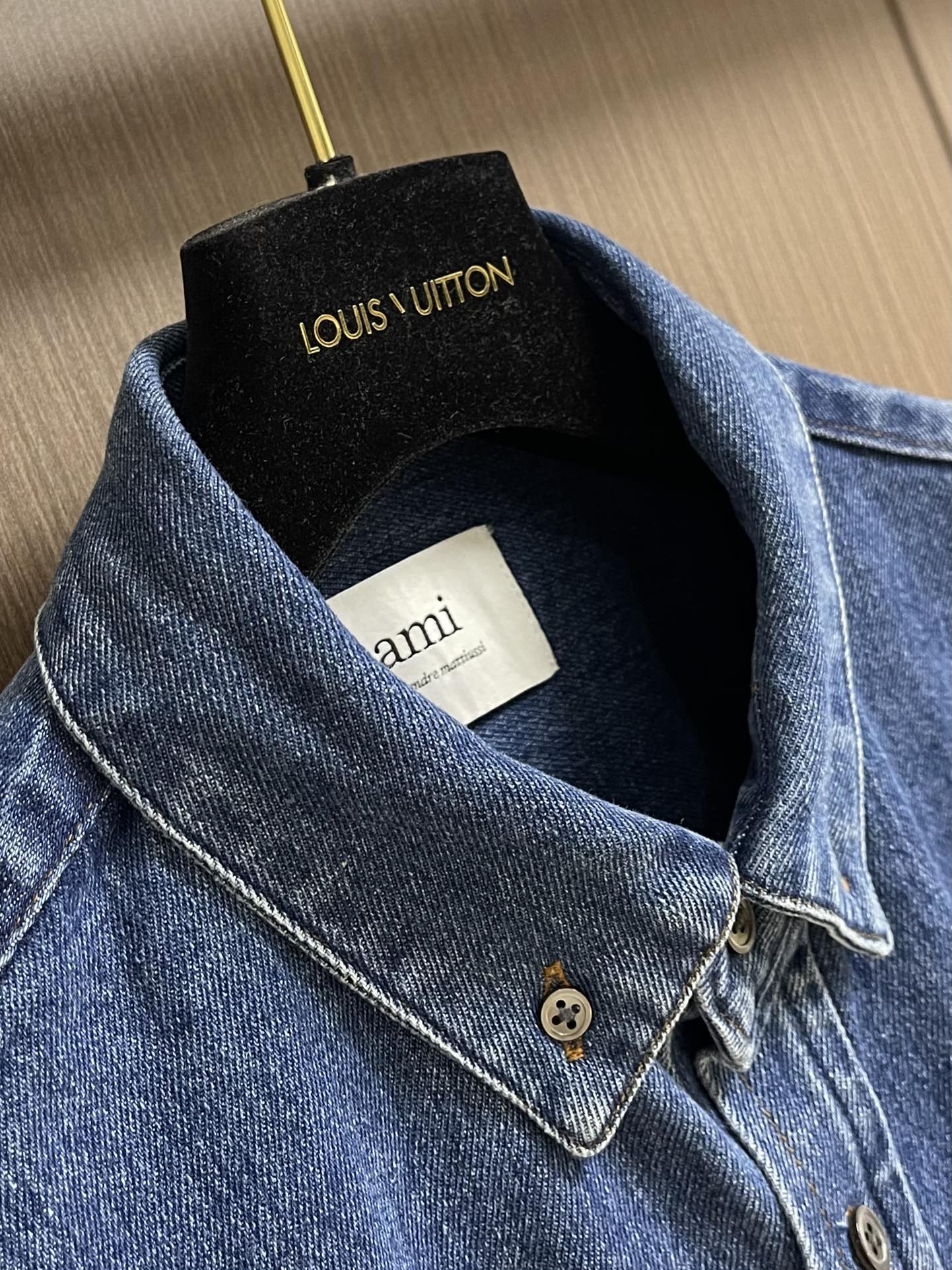 Custom Bleached Cowboy Shirt: 720Ami Paris Long-Sleeved Design with Unique Dyeing Process (Size S-XL) - 图片 3