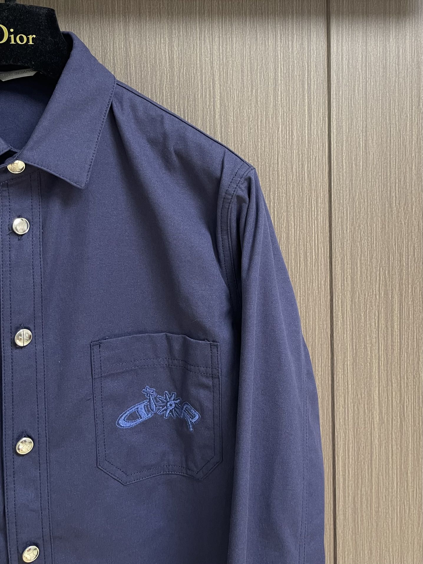 “Dior 2025s Long-Sleeve Shirt Jacket Shorts from AND LEWIS HLTON Limited Series” - 图片 4