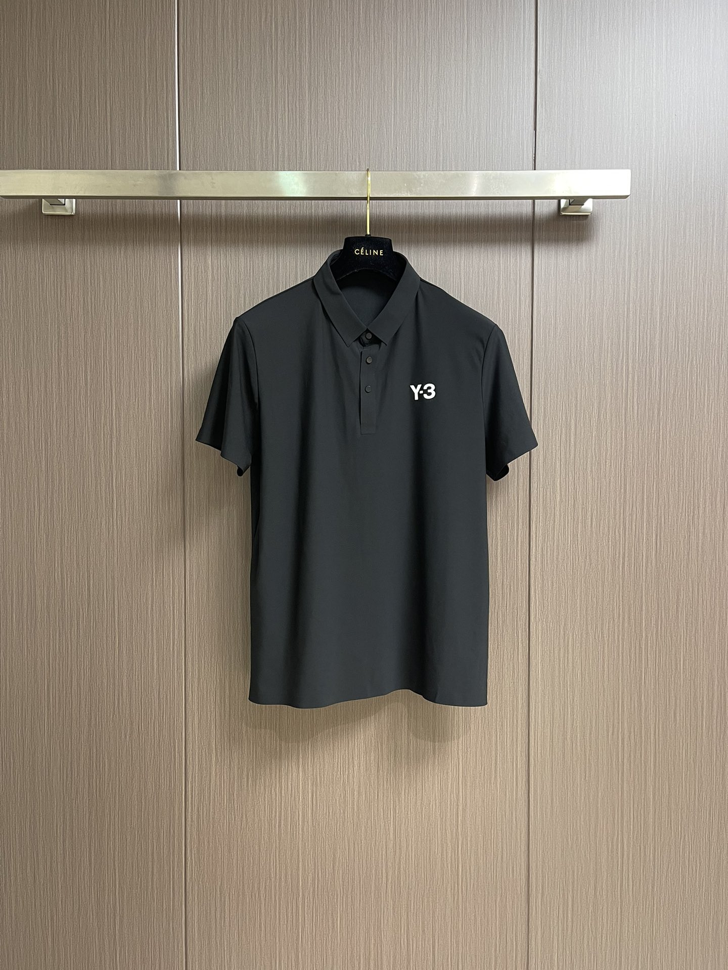 “Elegant Summer Logo Fashion: High-Quality, Luxurious Men’s Clothing with Classic Brand Logo”
