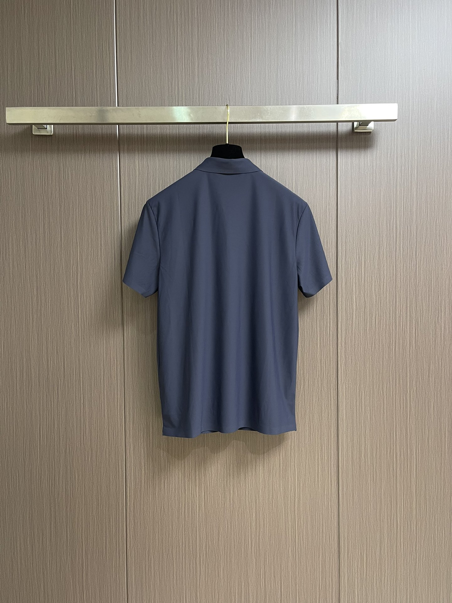 “Men’s Summer Logo T-Shirt Review: Elegant, Quality Fabric, Comfortable Fit | 648Y3 2025s” - 图片 2