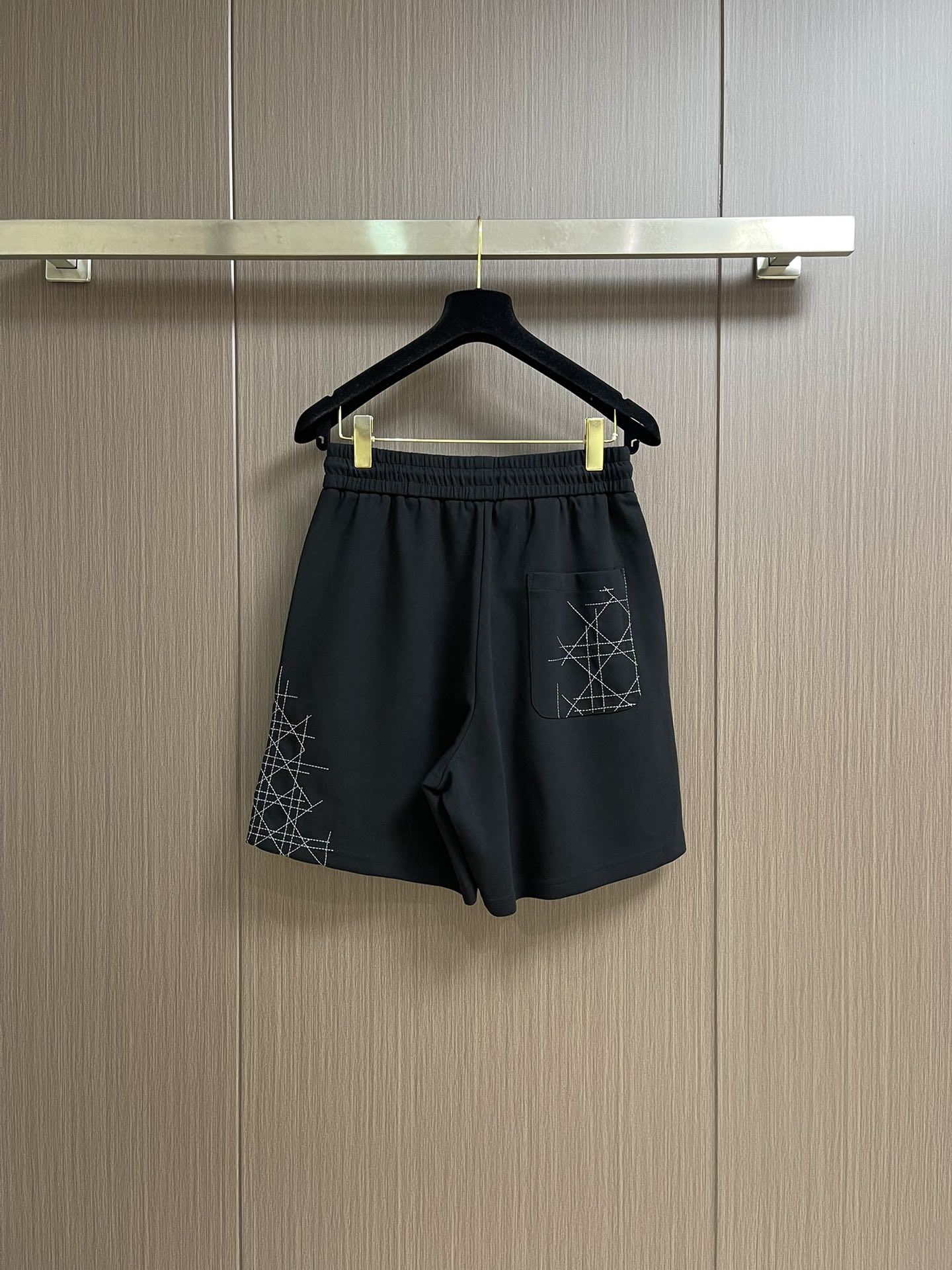 “Dior 2025SS Autumn Marks Leisure Shorts: Cotton Weave, Embroidery, Spotting, Sizes M-XXL” - 图片 2