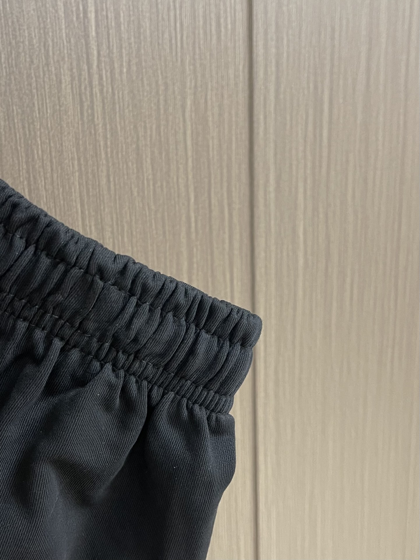 Balenciaga Embroidered Cotton Shorts with 3D Stereo Embroidery and Retro Vintage Style - 图片 8
