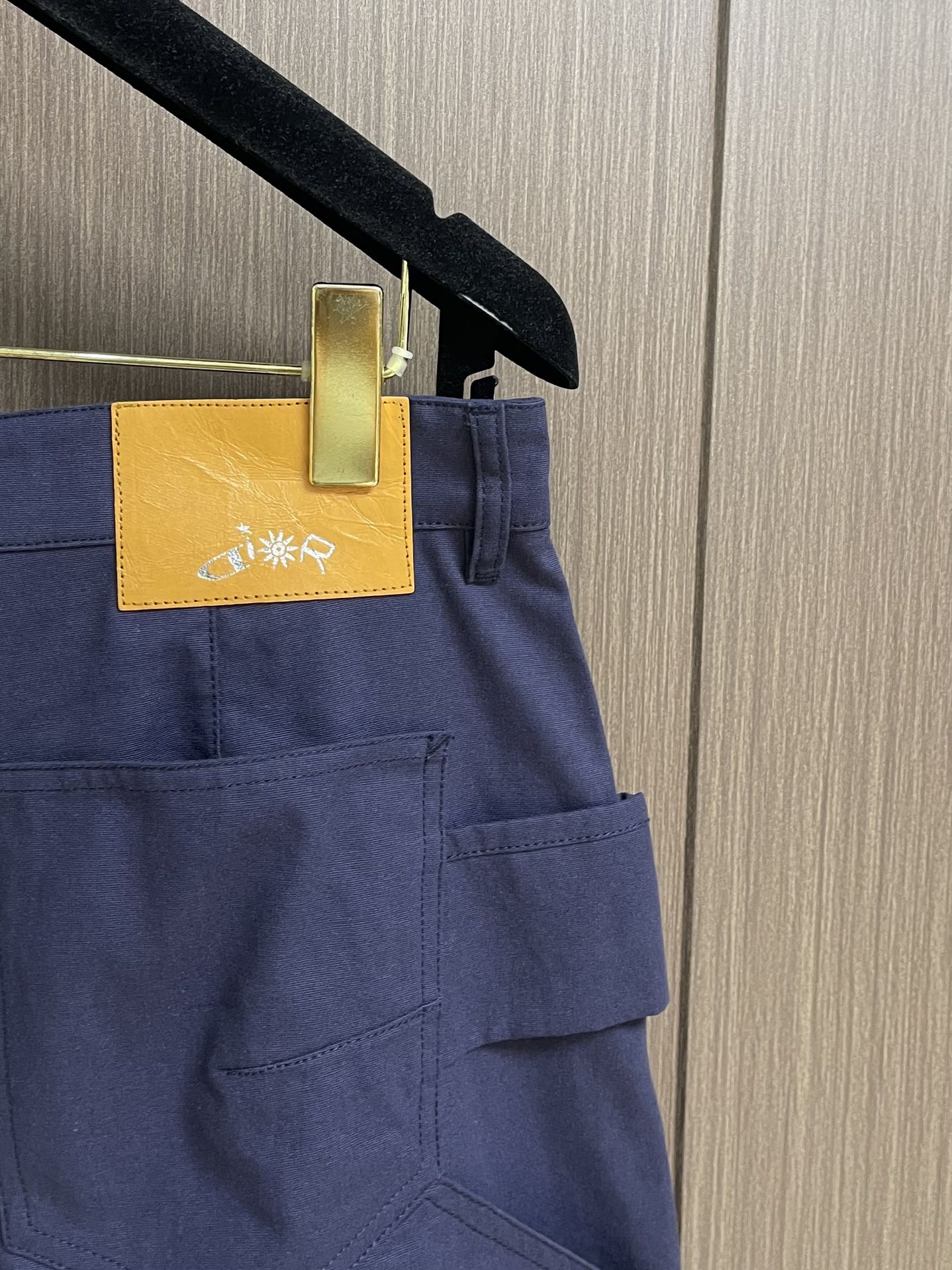“684.Dior 2025s’ Graphic Blue Cotton Shirt Jacket Shorts Set from AND LEWIS HLTON Fall 2000 Series” - 图片 7