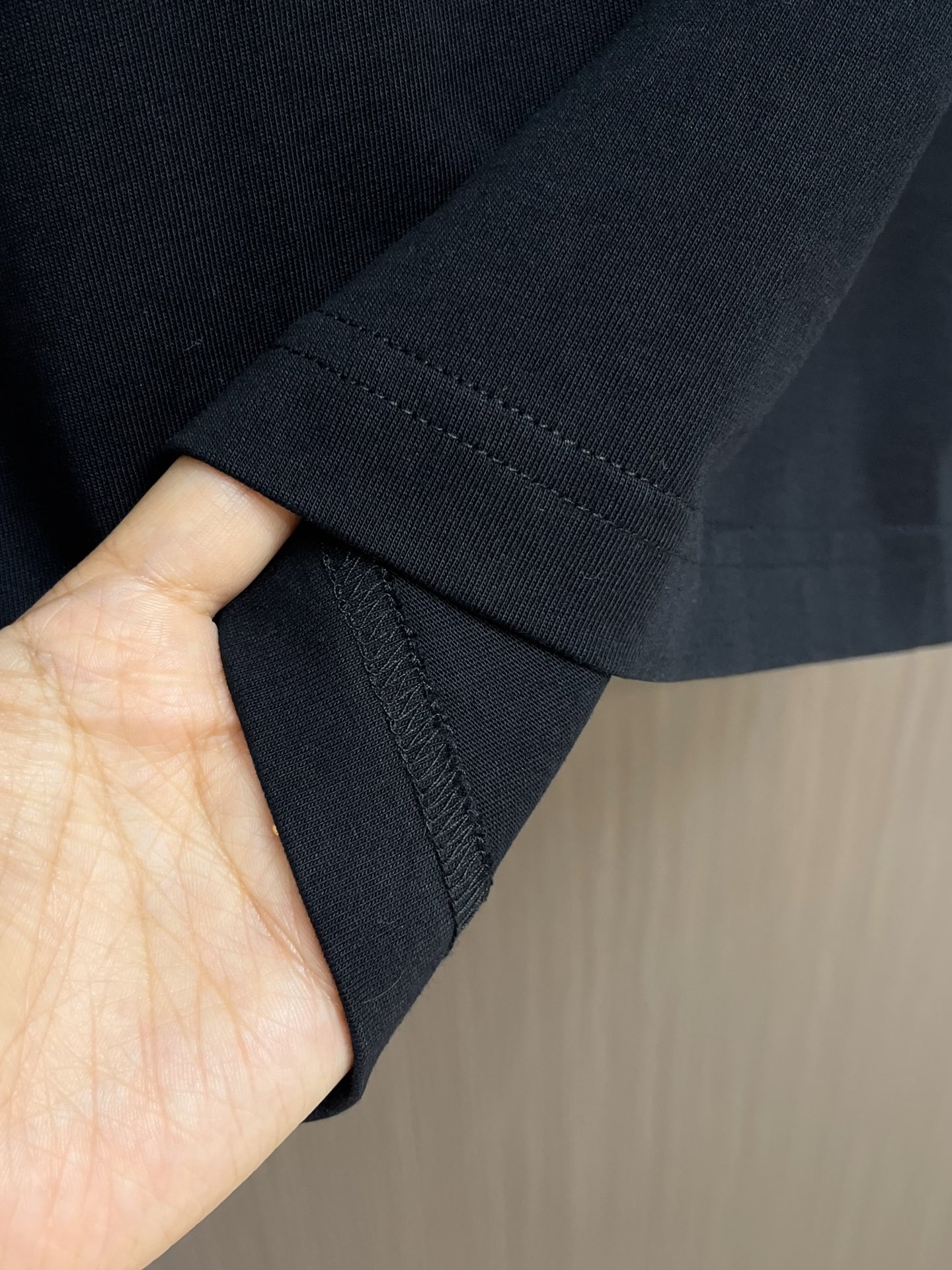 “552BV 2025SS Short-Sleeve T-Shirt: Stereo Logo Stamping, Fabricized Dyes, 240g Cotton, Water Treatment | Sizes M-XXL” - 图片 9