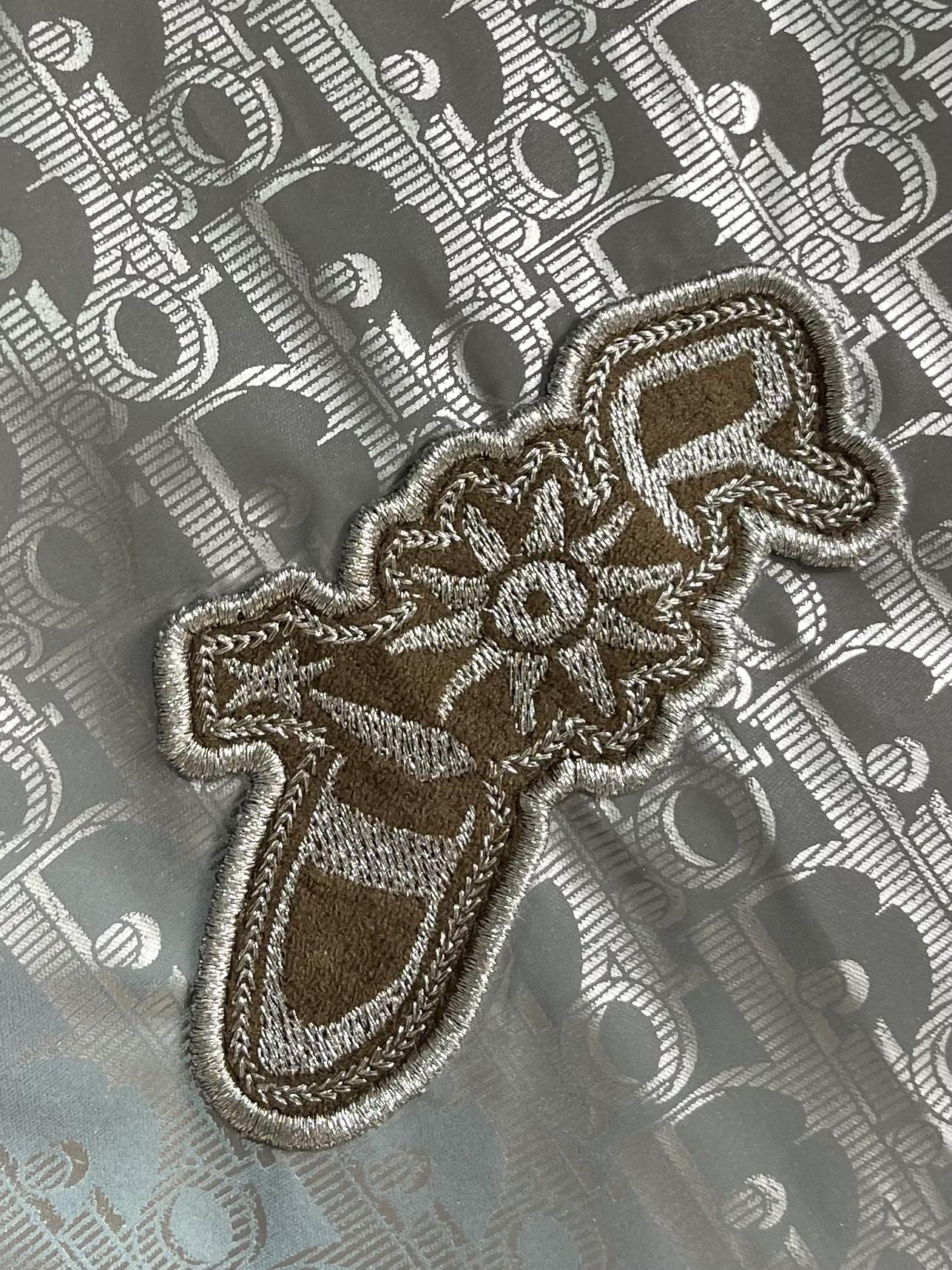 “744Dior 2025 Gray Jacket from AND LEWIS HLTON Series: Oblique Print and Refined Details” - 图片 6