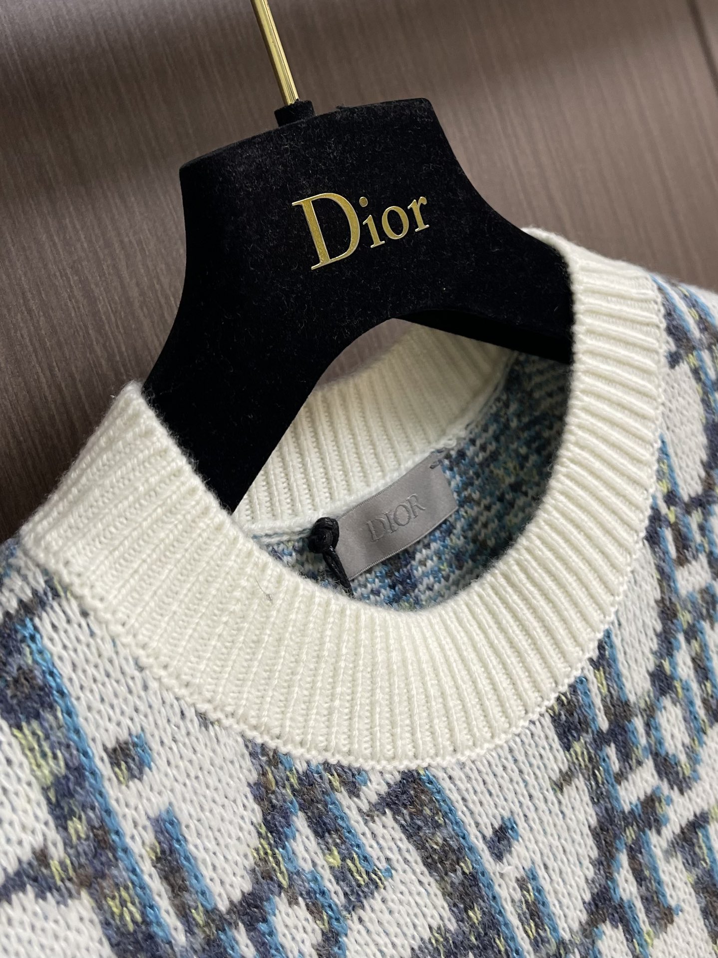 Title: “696Dior 2025s Shirt: Elegant White and Blue Wool with Oblique Stamp, Chorded Collar, XS-L” Summary: New Dior shirt reinterpre - 图片 3