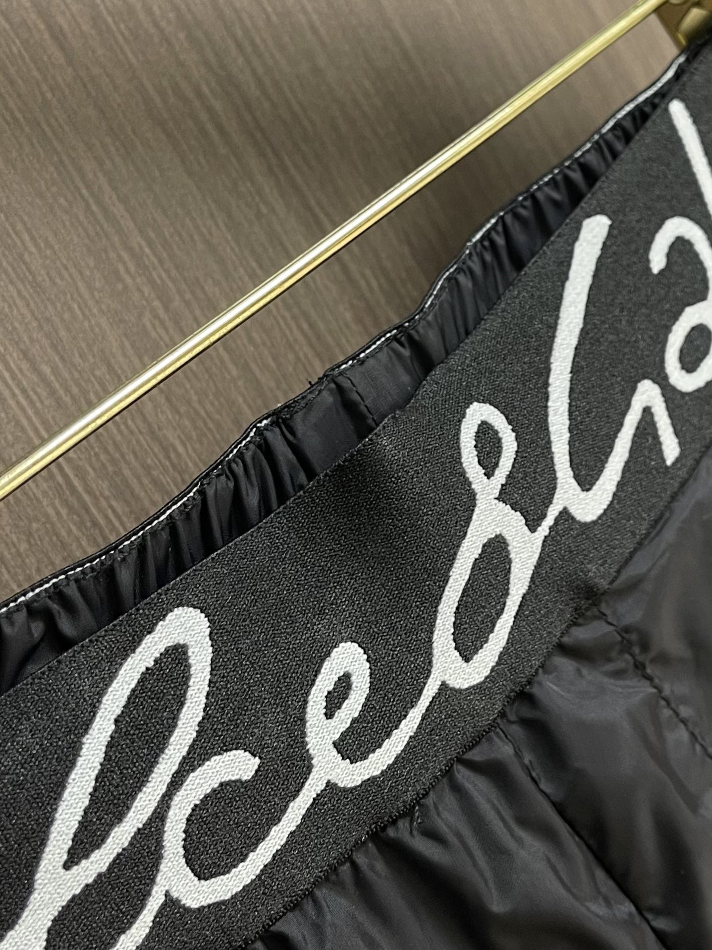 “Dolce Gabbana DG 2025ss Beach Pants and Shorts: Customized Hardware, Sizes 44-54 M-4XL” - 图片 3