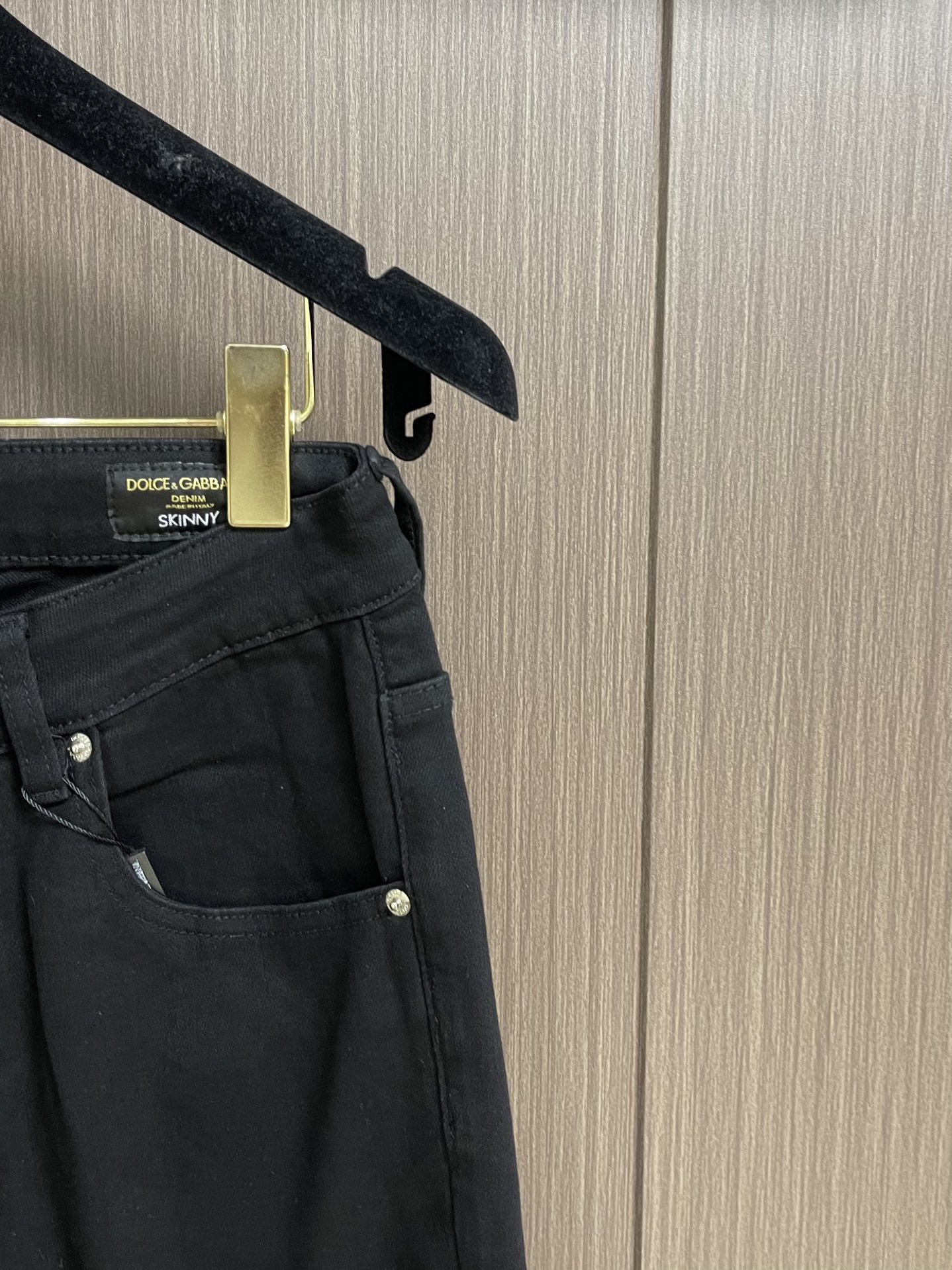 “DG 2025SS Water-Washed Cowboy Fabric Jeans: Perfect for Everyday Life and Leisure, Sizes 29-36” - 图片 4