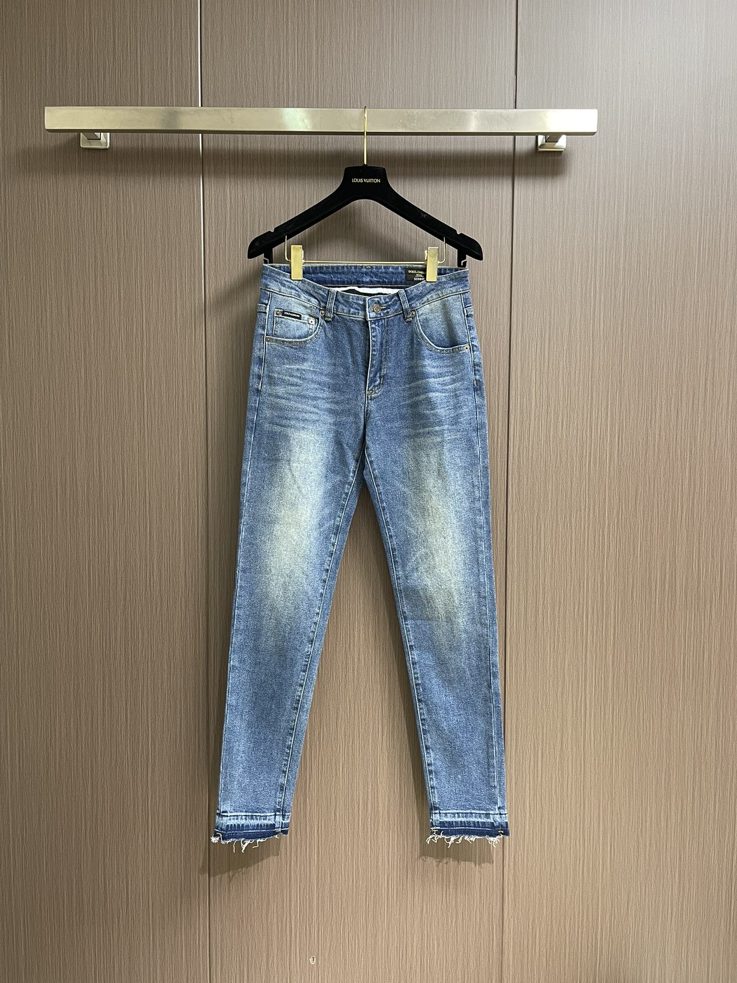 “Customized Men’s Panzers: High-Quality, Metal-Coated, Fashionable Summer Pants with Unique Style and Impressive Craftsmanship” - 图片 1