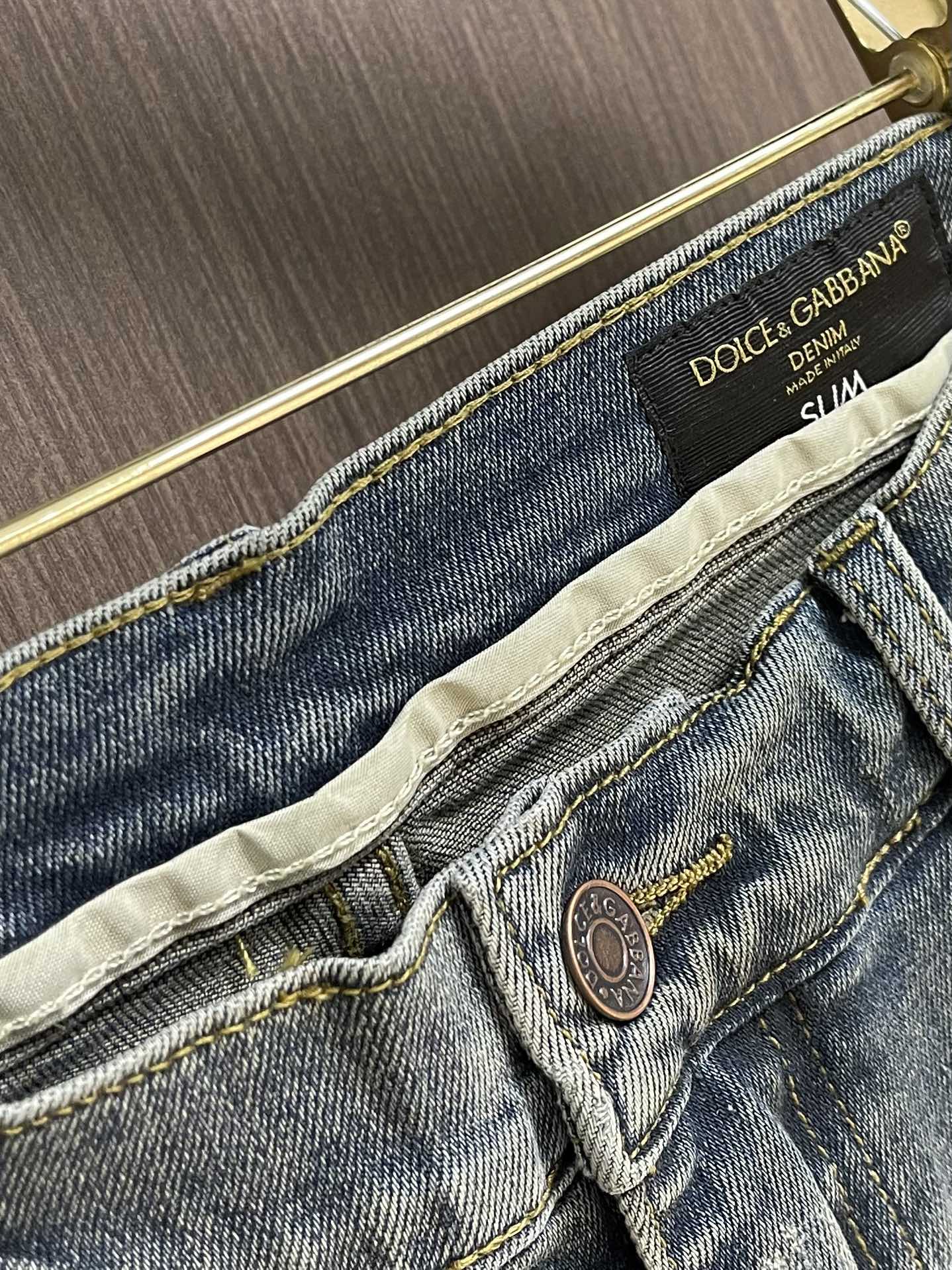 Title: DG 2025s Men’s Spring-Summer Jeans Review: Comfortable, stylish, durable jeans with high-quality materials and classic design. Size: 29-36. - 图片 3