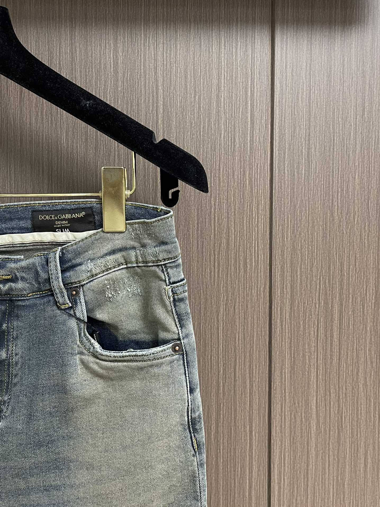 Title: DG 2025s Men’s Spring-Summer Jeans Review: Comfortable, stylish, durable jeans with high-quality materials and classic design. Size: 29-36. - 图片 4