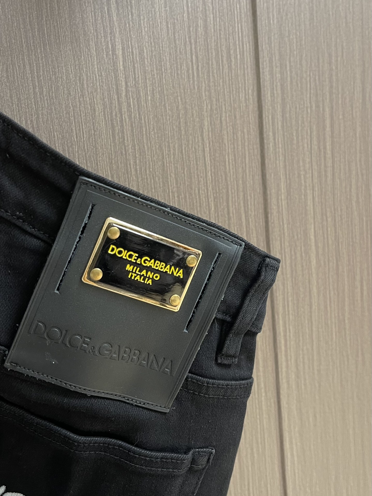 “Men’s Panzers for Summer: High-Quality, Customizable Metal-Style Pants with Superior Craftsmanship and Glamorous Appeal” - 图片 9