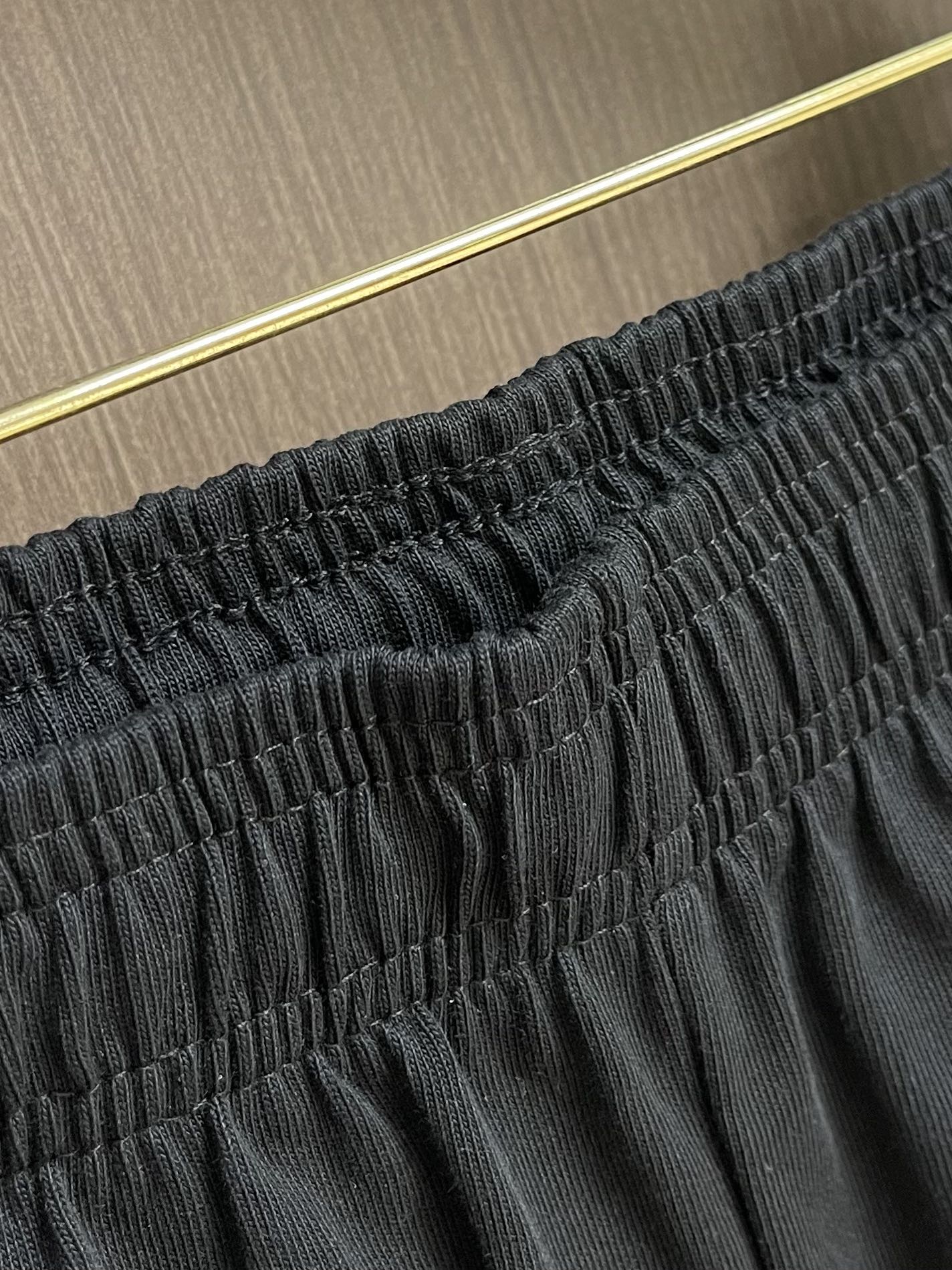 “Burberry Cotton Shorts: Detailed Description and Features, Size M-XXL” - 图片 5