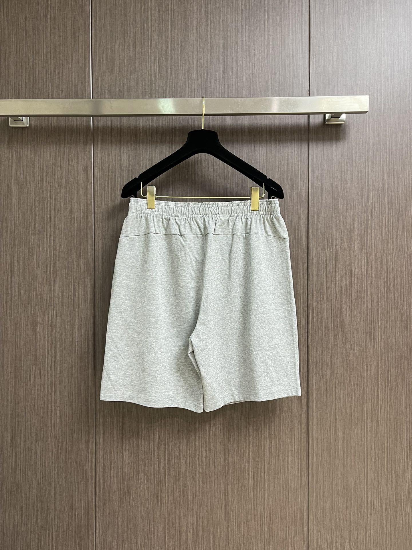 “Burberry Cotton Shorts with Velvet Finish and Elastic Waistband | Product Description” - 图片 2