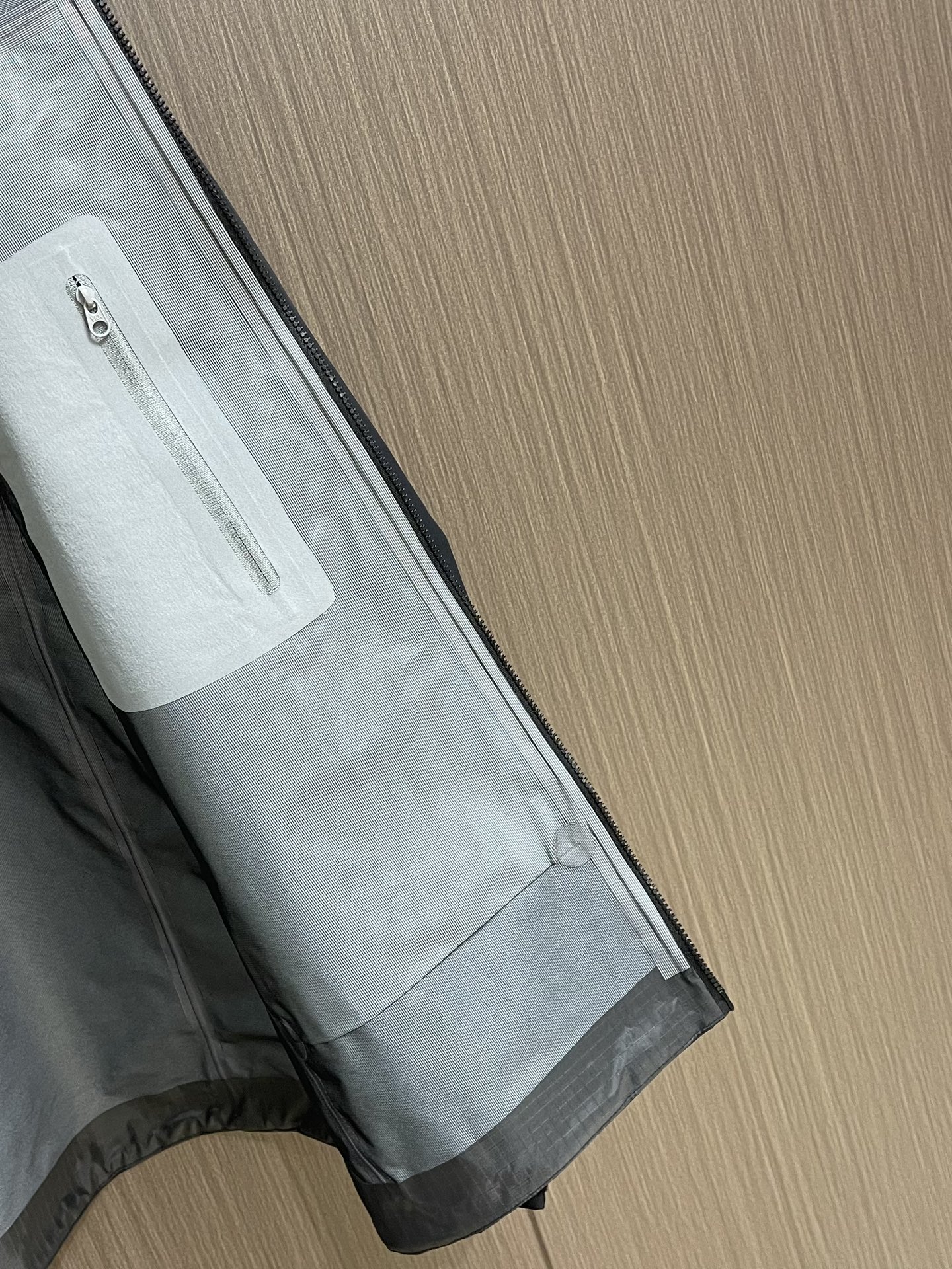“984ARCTERYX Beta LT Gore-Tex Windproof Jacket for High Mountain Environments – Bluesign Certified, N40P 103L Fabric” - 图片 8