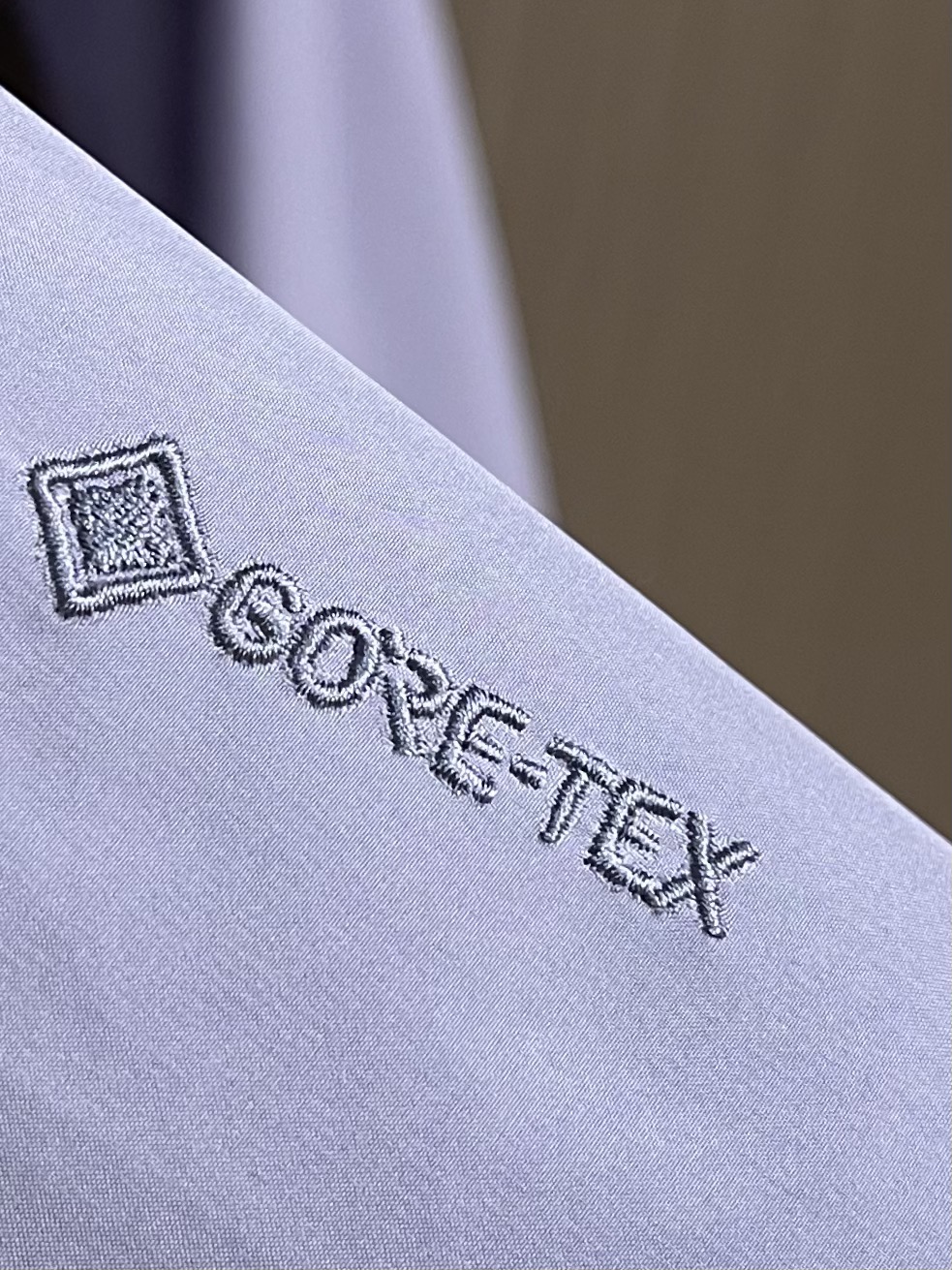 “ARCTERYX Beta LT Gore-Tex Wind Zipper Jacket for High Mountain Activities” - 图片 5