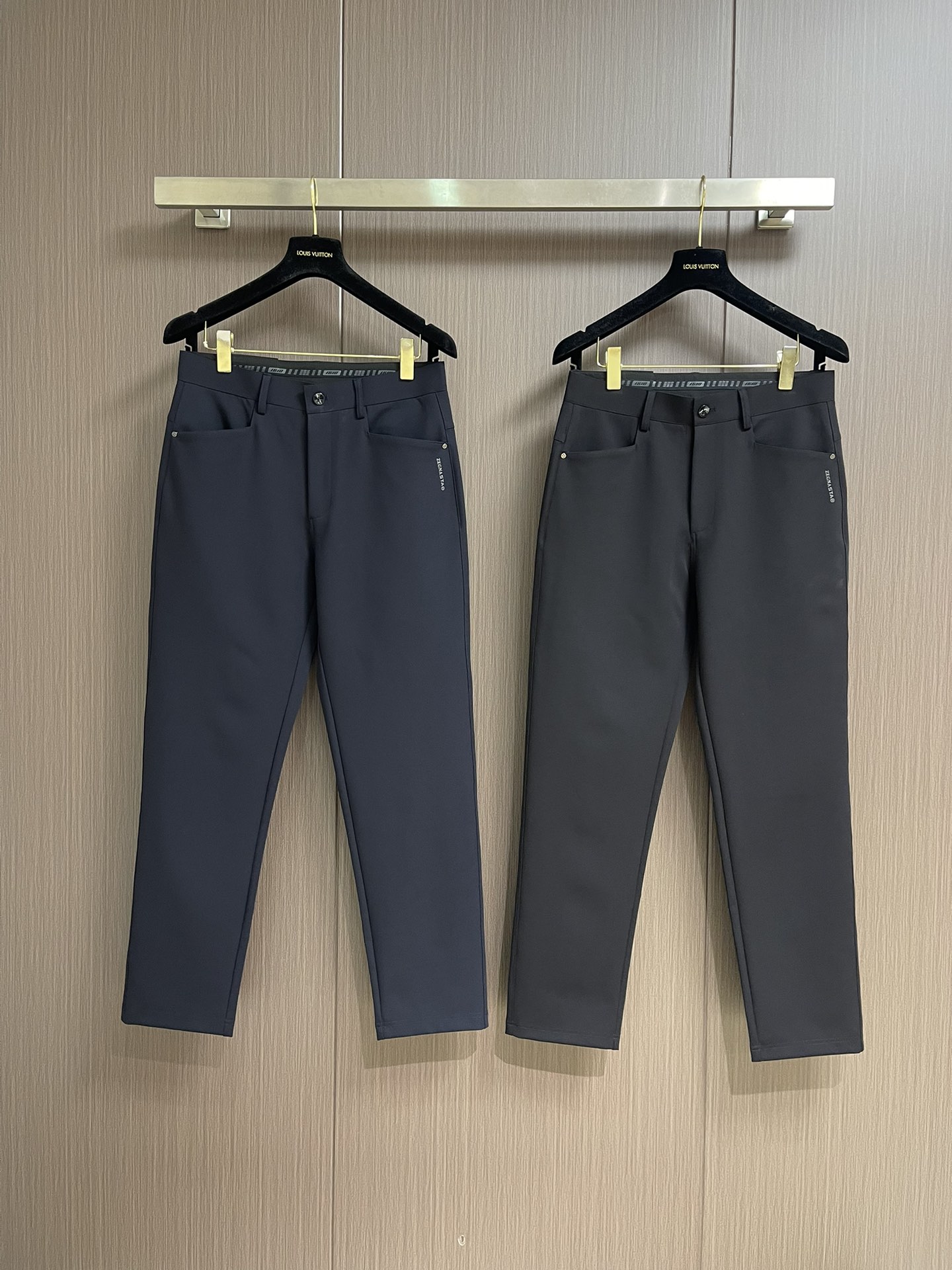 Title: Ermenegildo Zegna Men’s Leisure Pants 2025SS Overview Summary: Stylish and practical men’s leisure pants by Ermenegildo Zegna, with Italian - 图片 3