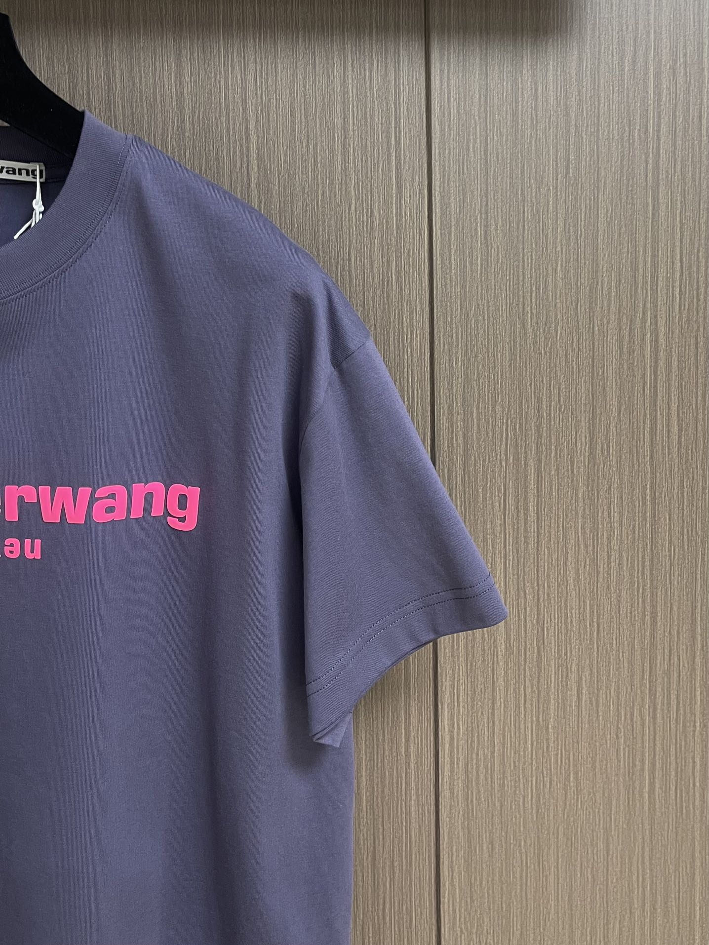 “High-Quality Cotton Alexander Wang 2025SS Summer T-Shirts for Skin Comfort and Dynamic Style” - 图片 4