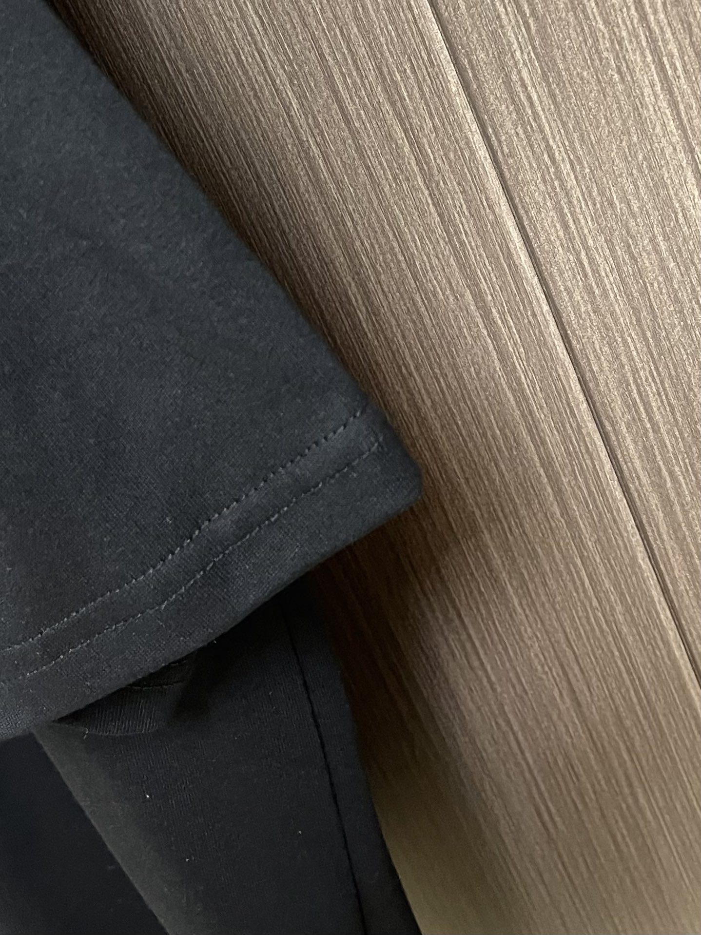 “504Palm Angels Water Wash Shirt: Luxurious Street Fashion for Men and Women” - 图片 8