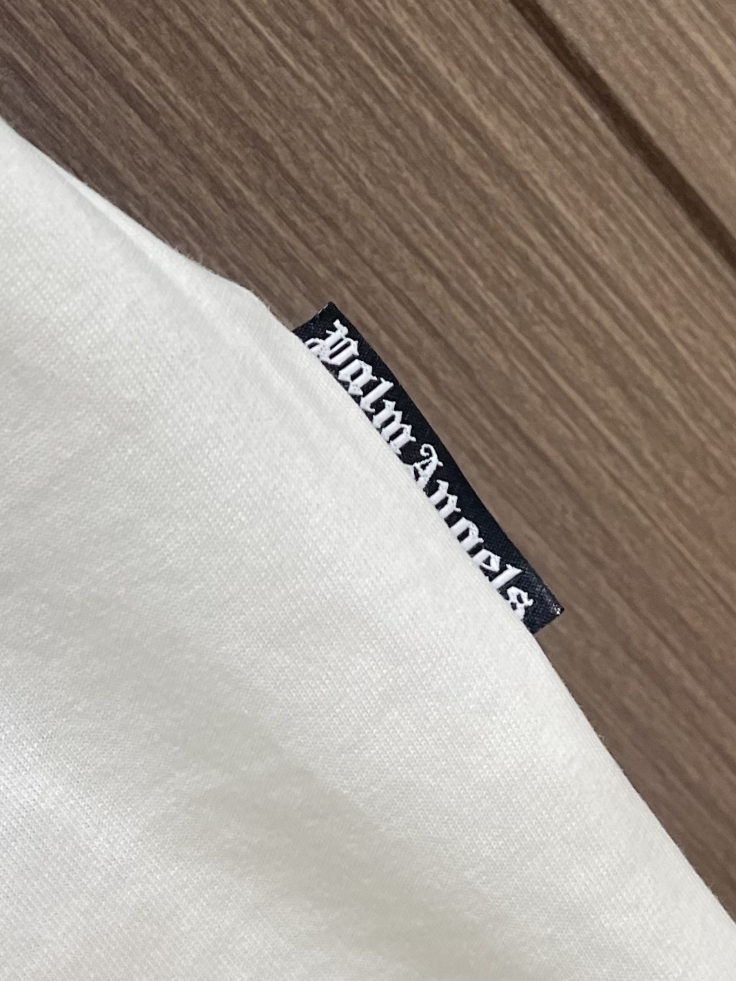 “Palm Angels Spring/Summer Logo Water Wash Shirt: Luxurious Street Fashion for Men and Women” - 图片 8