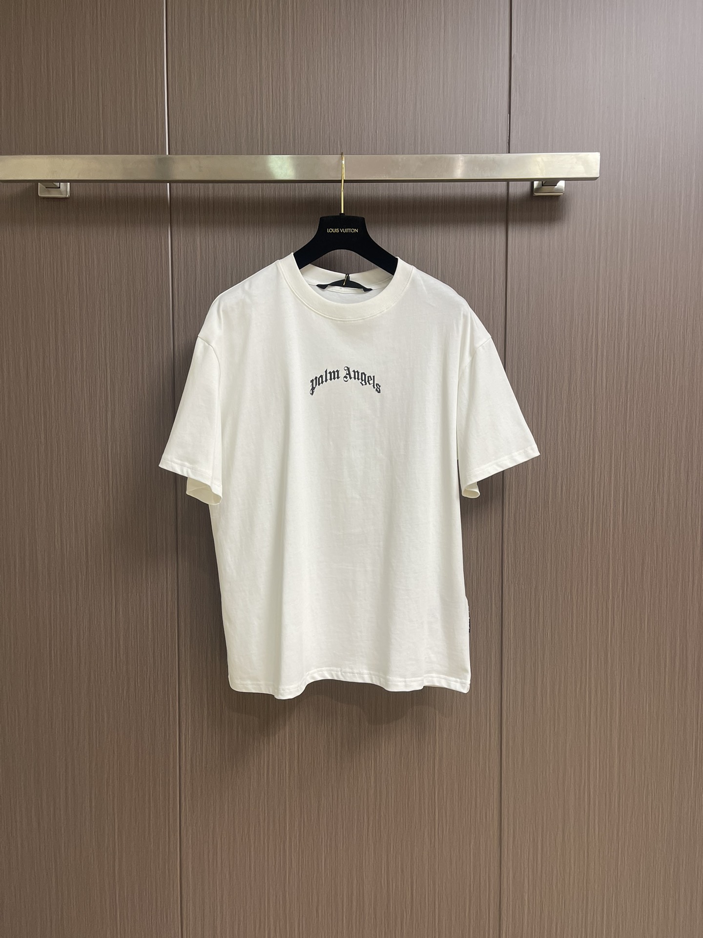 “Palm Angels Spring/Summer Logo Water Wash Shirt: Luxurious Street Fashion for Men and Women”