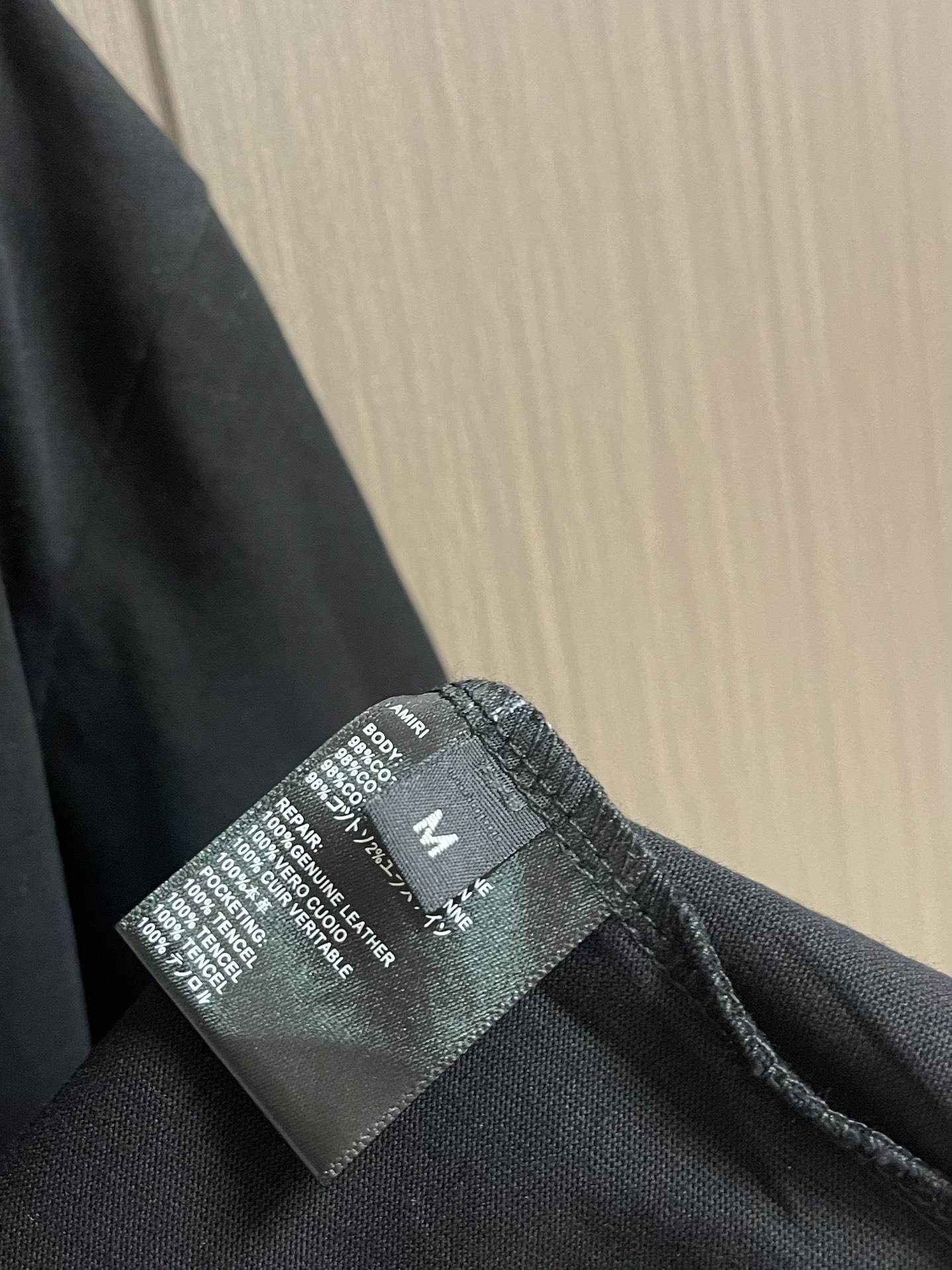 “504Amiri Retro-Mark T-Shirts: High-End Beauty Street Fashion in Knitted Cotton Fabric, Natural Comfort and Style” - 图片 7