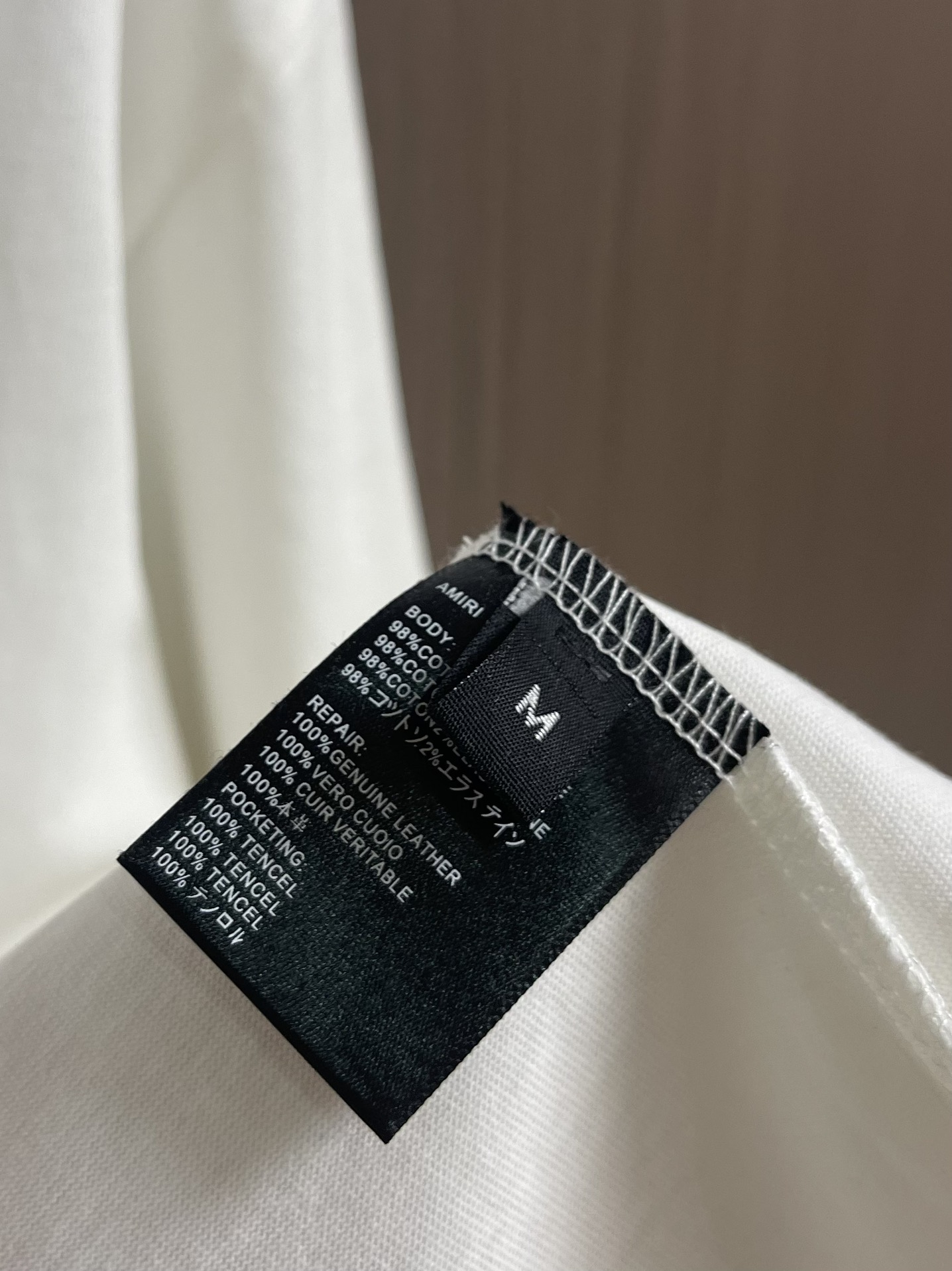 “504Amiri Retro-Mark T-Shirts: High-End Beauty Street Style with Natural Comfort in Knitted Cotton Fabric” - 图片 7
