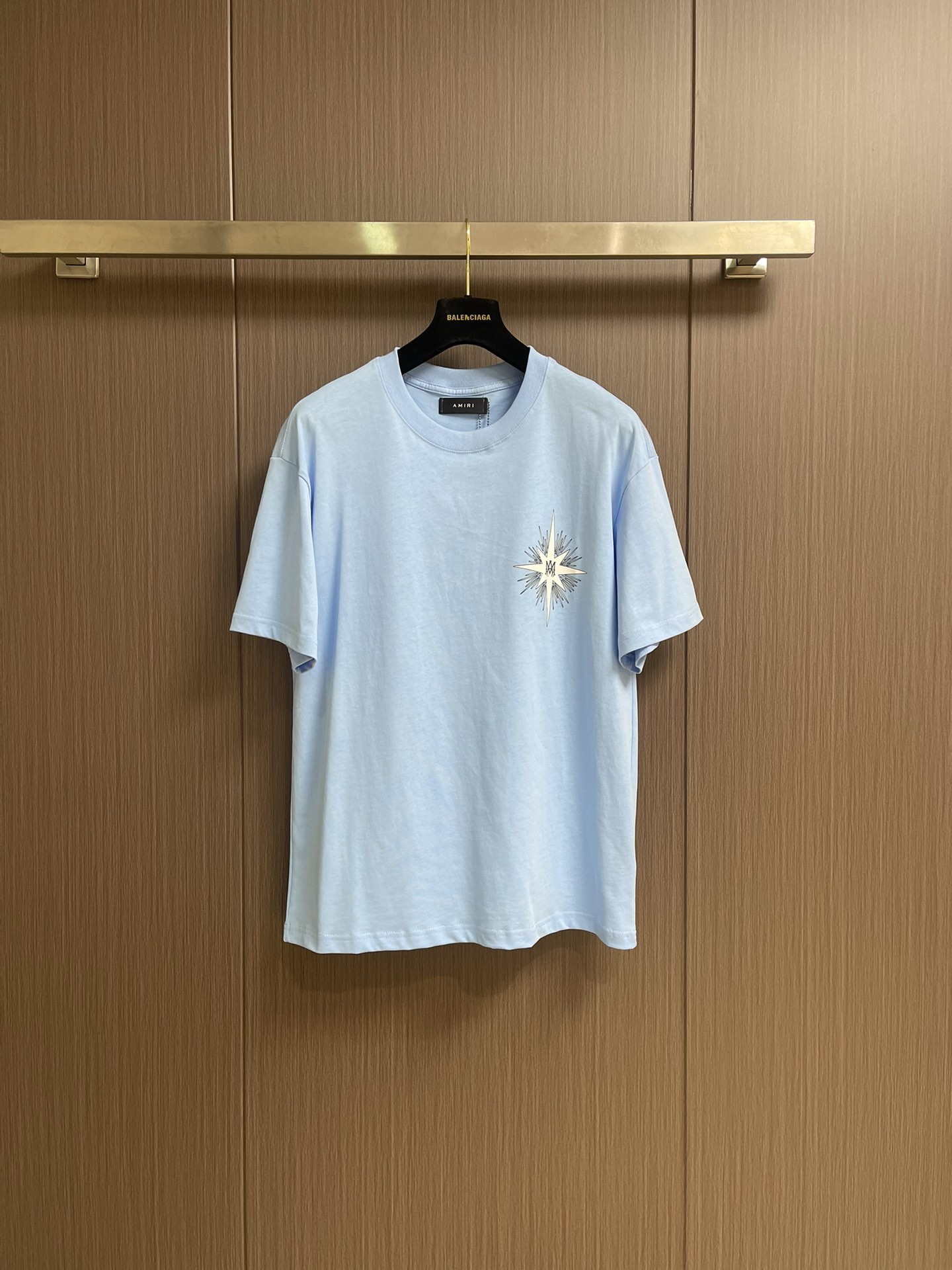 Title: 504AMIRI 2025SS Summer New Star Manlogo Round T-shirts Summary: High-quality T-shirts with unique printing and heavy fabric for a comfortable feel. Sizes S-XL