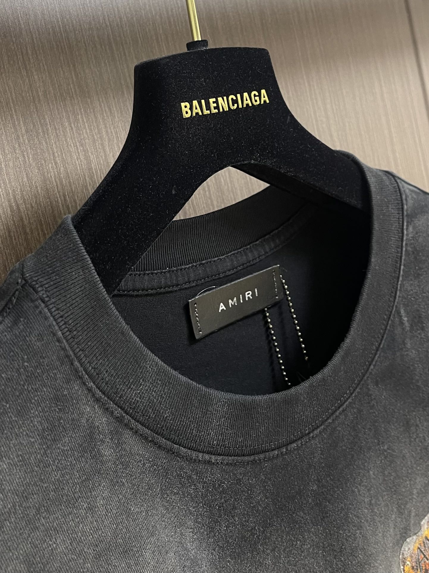 “High-End Unique Short Sleeve T-Shirts in Knitted Cotton Fabric with Faded Retrospect Mark Prints” - 图片 6