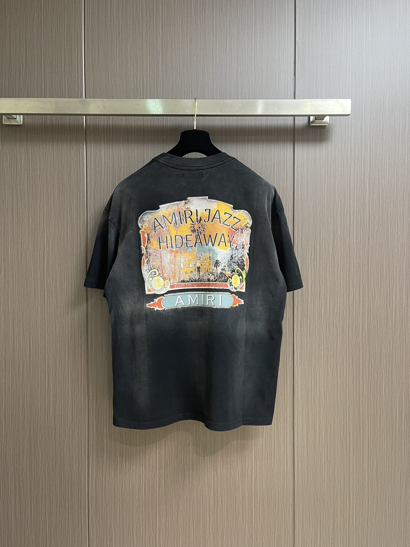 “High-End Unique Short Sleeve T-Shirts in Knitted Cotton Fabric with Faded Retrospect Mark Prints” - 图片 2