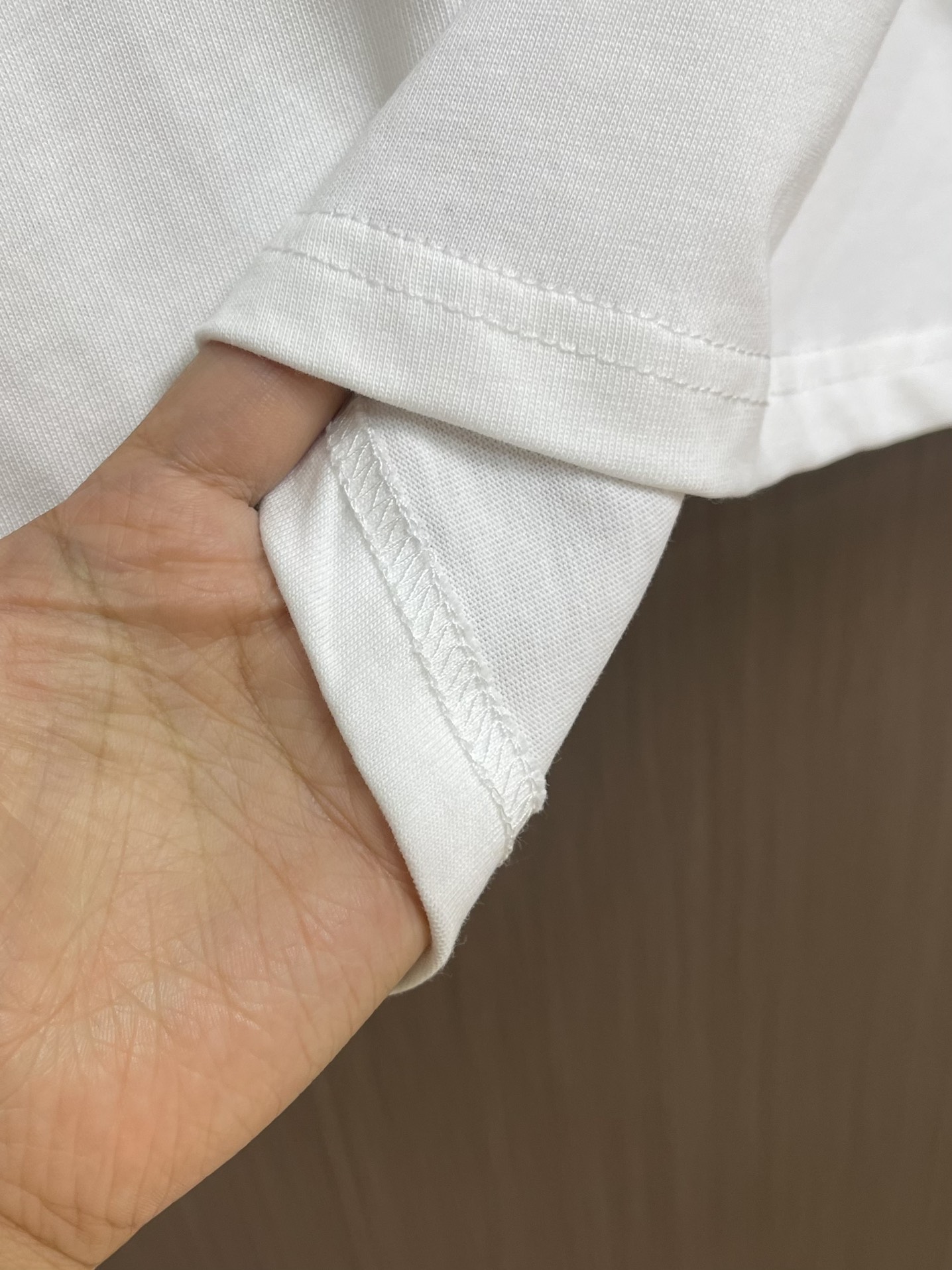 “High-End Unique Short Sleeve T-Shirts with Faded Retrospect Mark Prints” - 图片 8