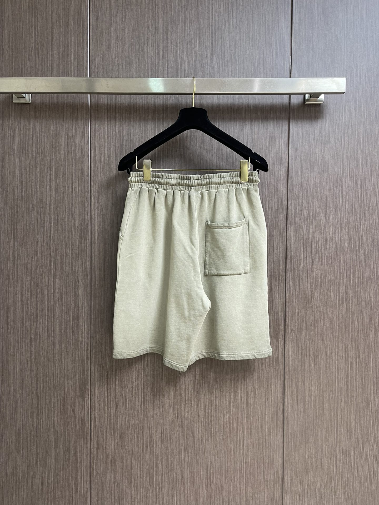 “Palenciaga Rubber Logo Shorts: Customized, Comfortable, Stylish 360g Gramid Cotton with 3D Logo” - 图片 2