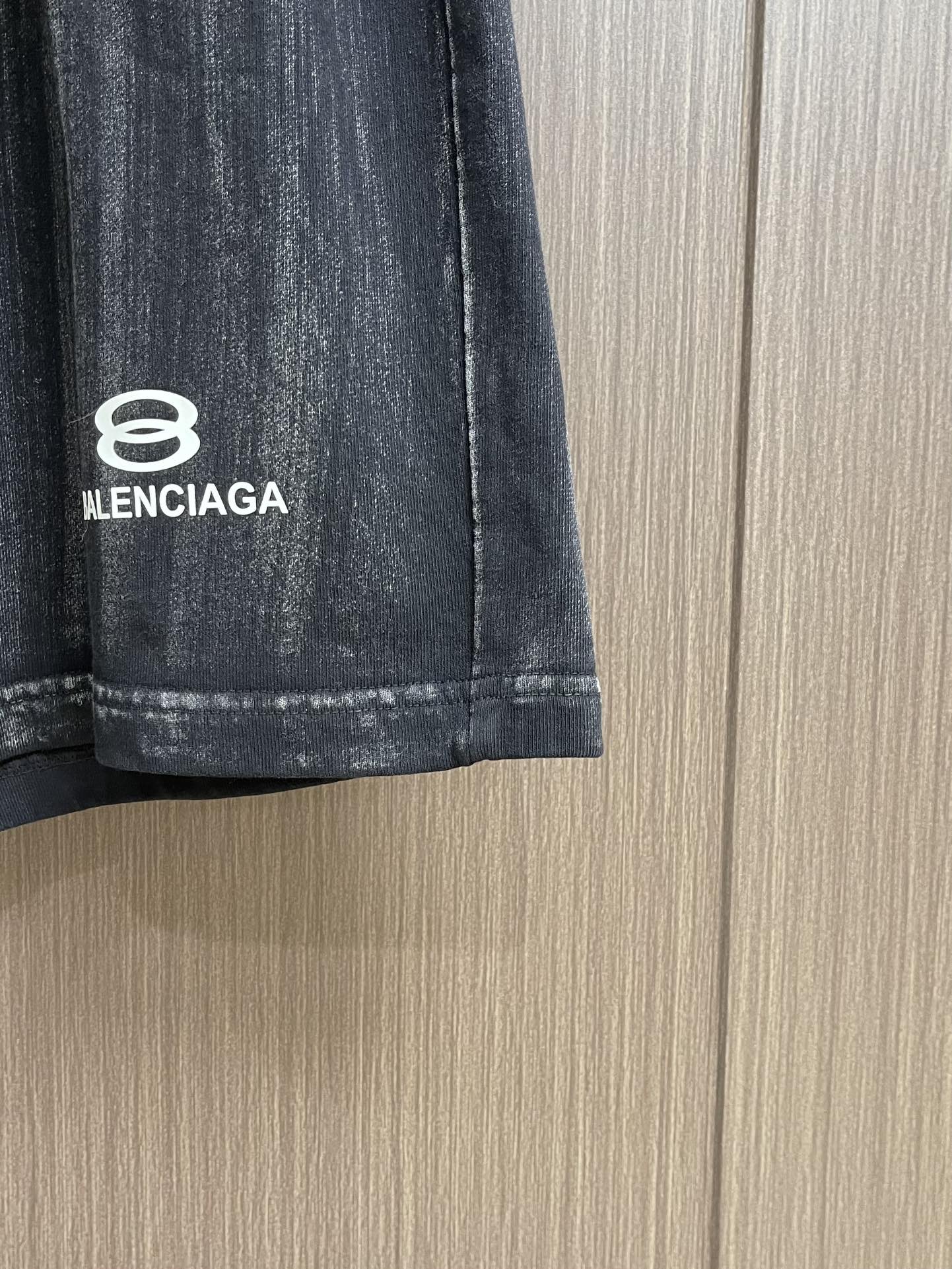 Customized Balenciaga Letters Logo Cotton Shorts with Retrogenic Effect – Size S-XXL - 图片 8