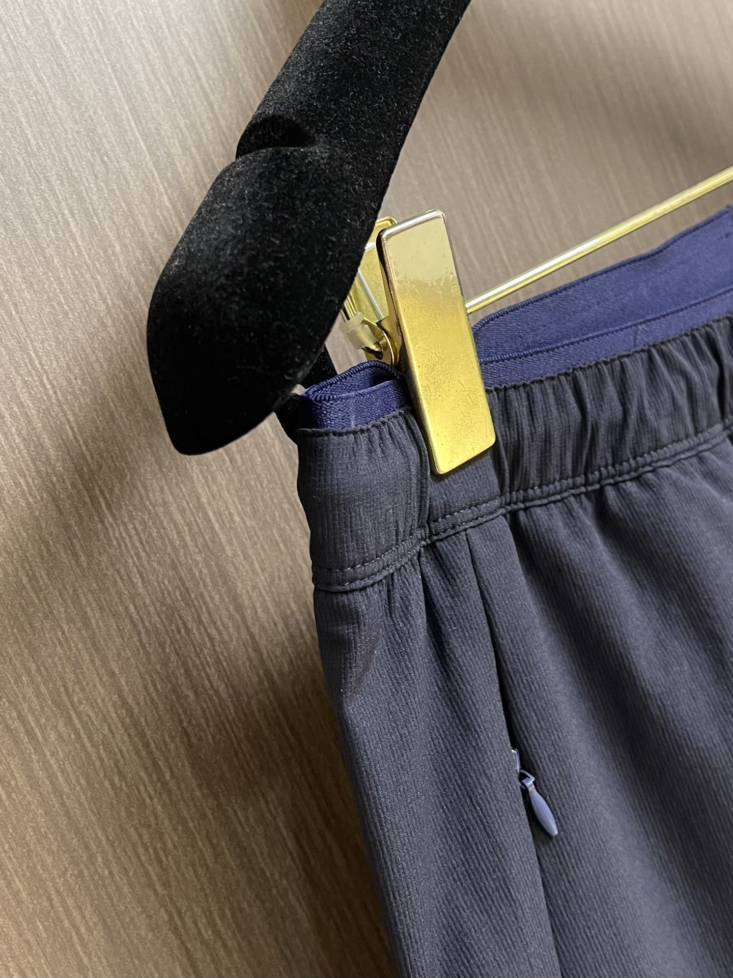 “Prada 2025s Sport-Recreational Shorts with Double-Sided Pocket Design in Cozy Fabric – Size L-4XL” - 图片 6