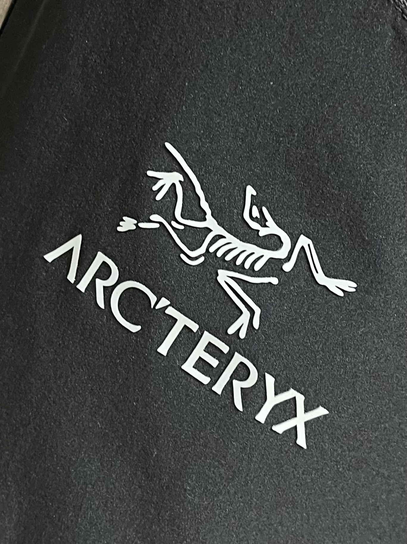 Title: Arc’teryx Original Bird Logo High-end Ramps 2025fw Jacket Summary: High-quality, custom-made Arc’teryx jacket with original logo, heavy fabric, and various sizes - 图片 9