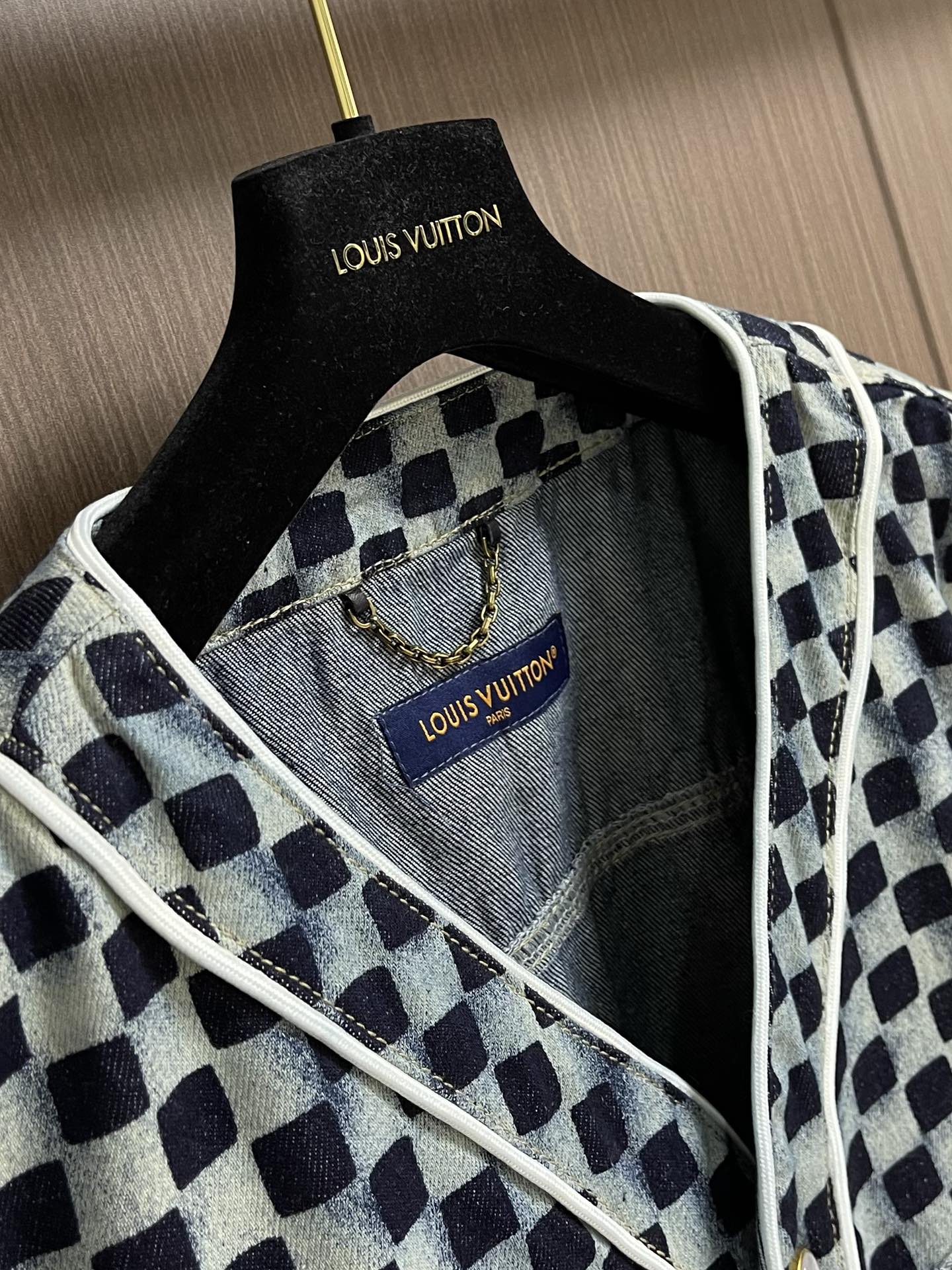 744LV x NIGO 2025SS Short-Sleeve Jacket: Organic Cotton, Mini-Damier Design, Pearl Buttons, Chest Pocket with Nails - 图片 3