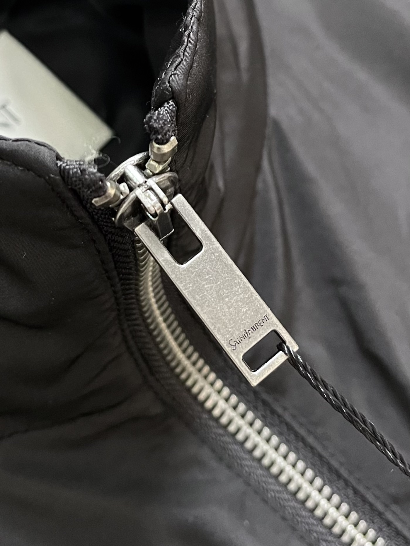 “High-Performance Saint Laurent YSL Stamped Hood Jackets: Durable, Stylish, and Comfortable in Copper Ammonia Fiber Blend” - 图片 6