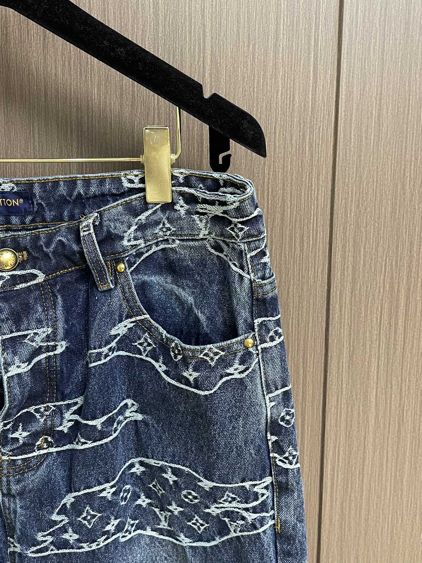 “840LV 2025FW Embroidered Old Jeans & Custom Cowboys: Versatile Fall/Winter Collection, Sizes S-XL” - 图片 4