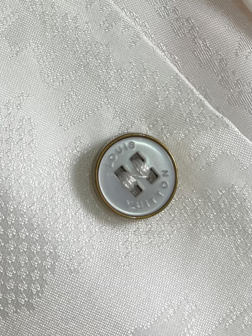 “780LV 2025s Cotton Long-Sleeved Shirt with Mini Monogram Wavgarte Muscles and Bello-Light Buttons” - 图片 6