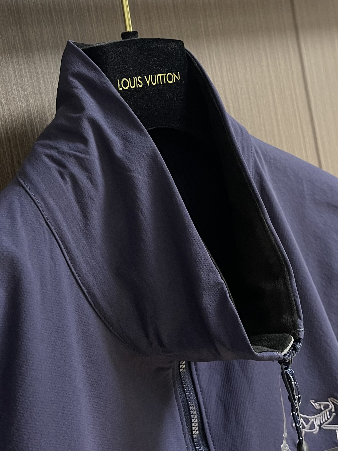 Title: Arcteryx Nodin Jacket Review: Lightweight, Windproof, and Stylish Urban Outerwear Summary: Arcteryx Nodin Jacket offers windproof, stylish design - 图片 6
