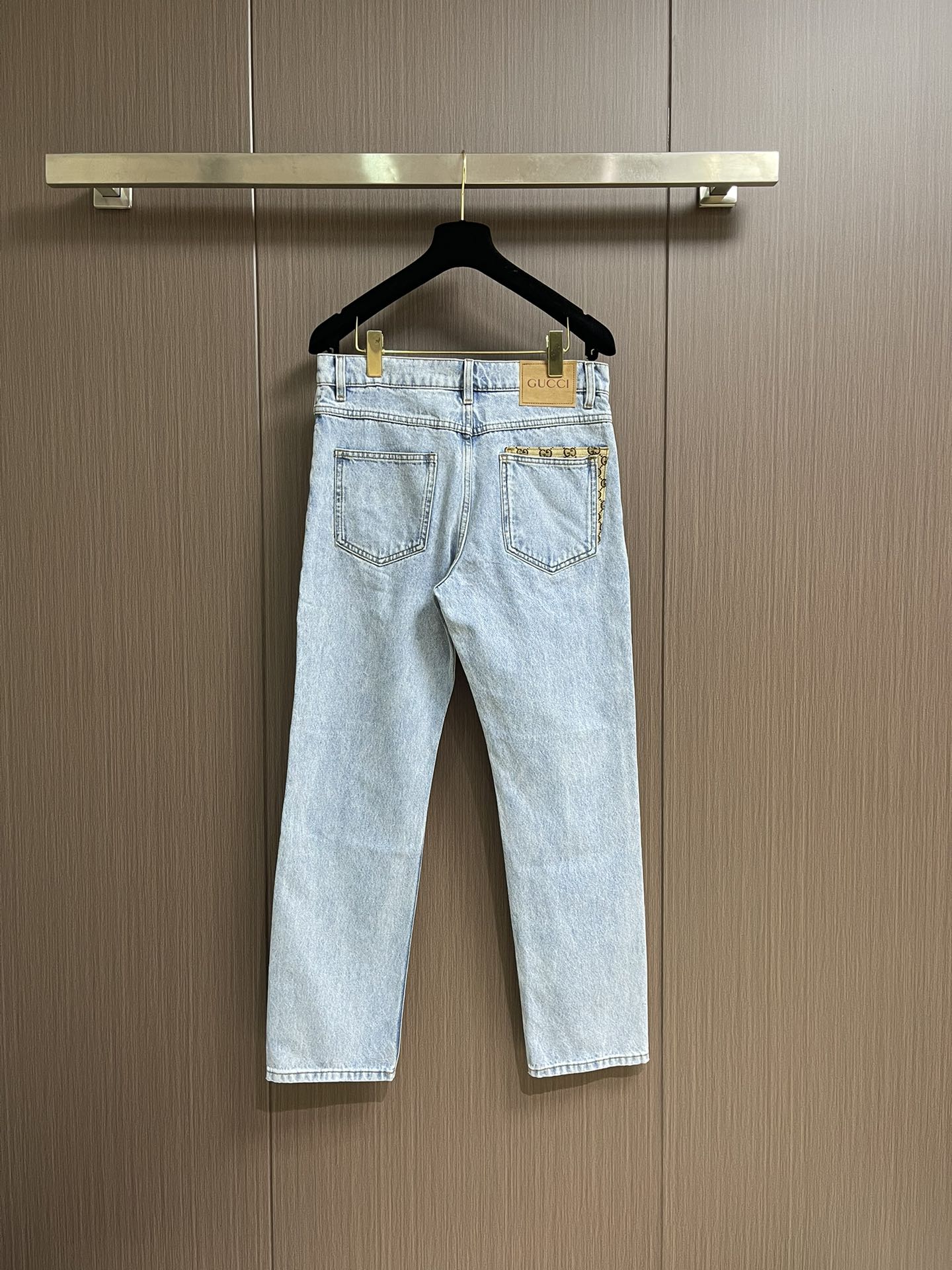 “768 Gucci Globe-Based Light Blue Jeans: Classic Bouquets with Retro and Currents, High-Quality Italian Craftsmanship” - 图片 2