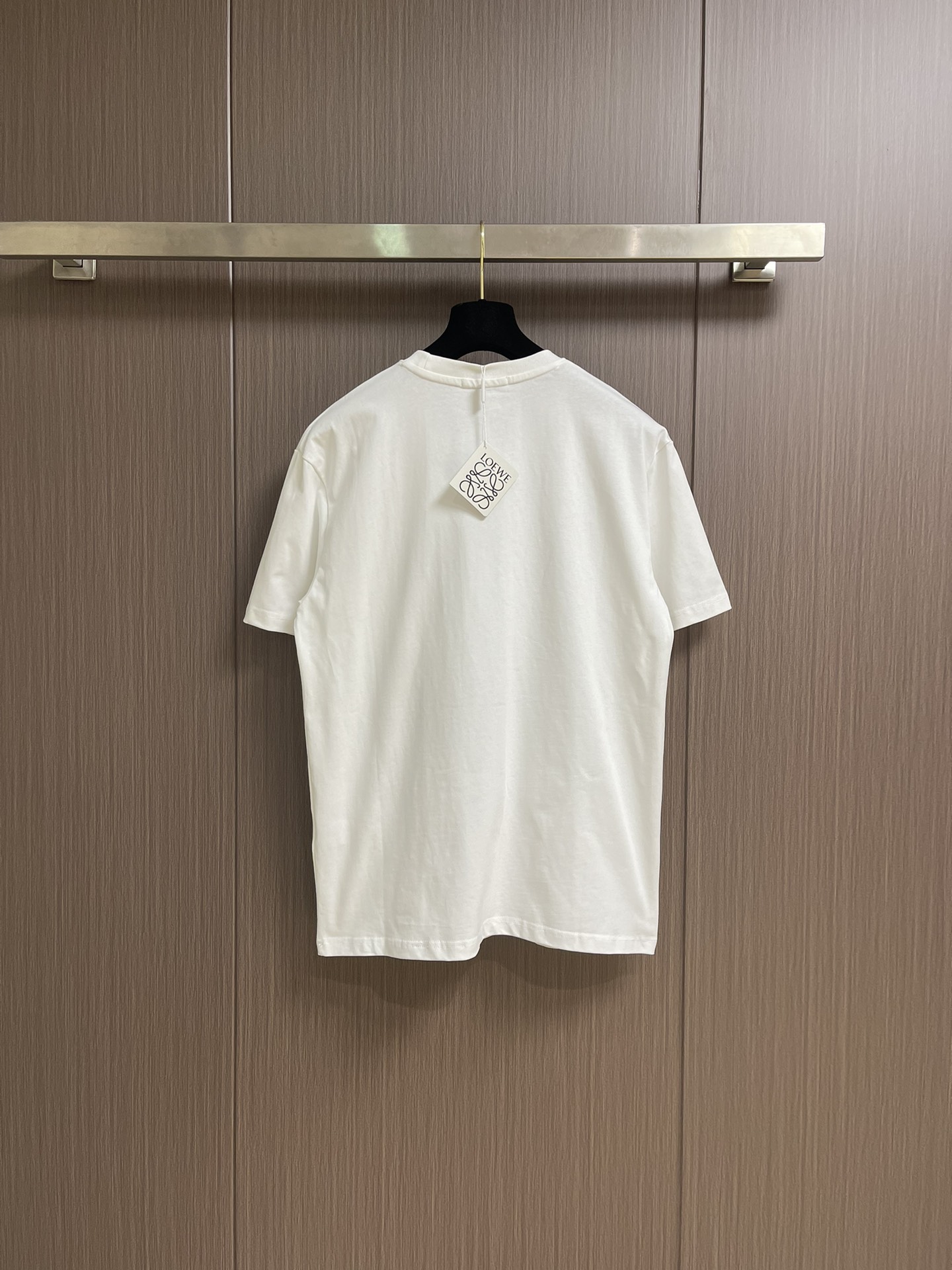 “864Loewe United 2025 T-Shirt Suit: Classic Weblogo Design, Comfortable 260g Cotton, Men and Women, M-3XL” - 图片 2